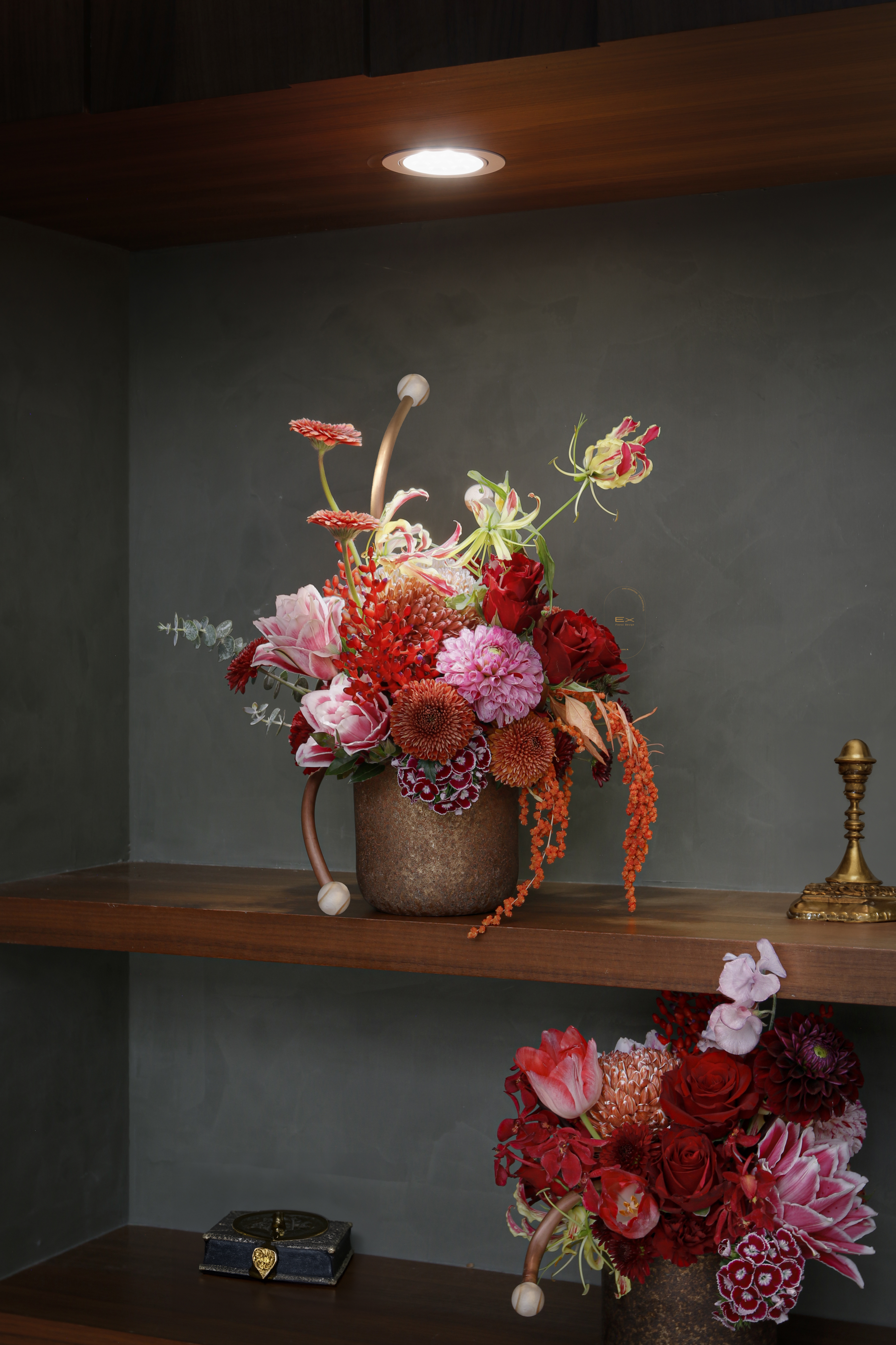 精油聯名花禮 · 馥裕擁華 Embrace the Opulence