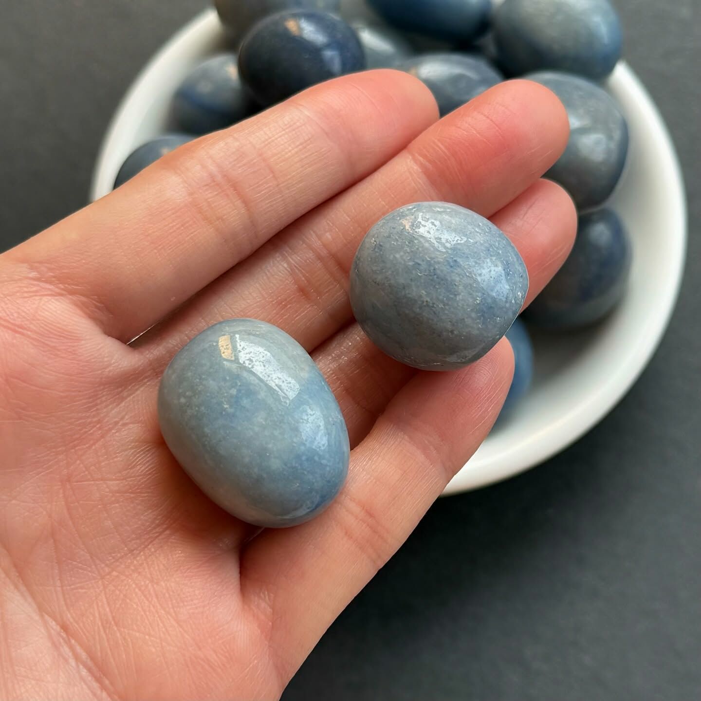 [原石] 藍東菱玉 水晶滾石