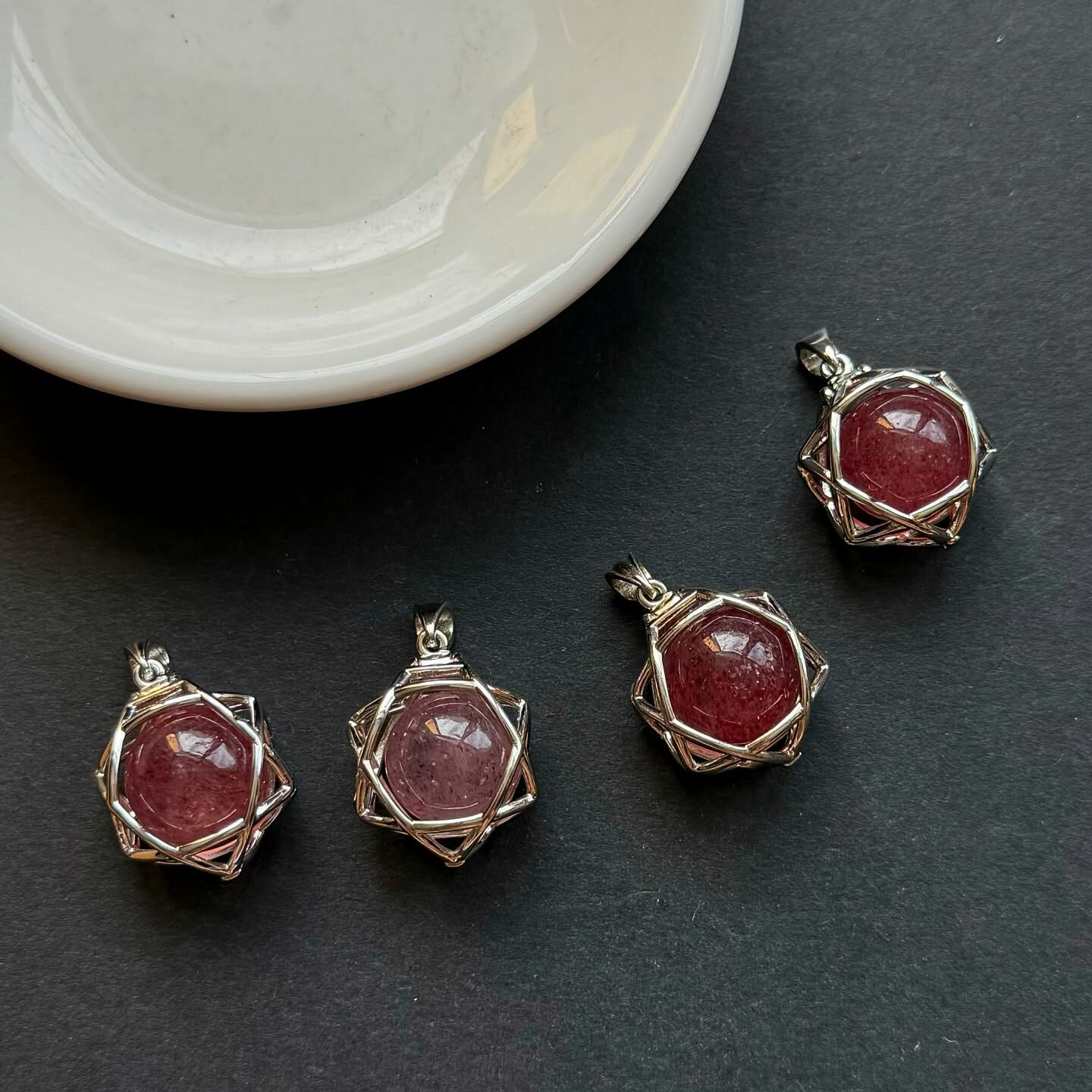 [原石] 草莓晶 水晶項鍊吊墜