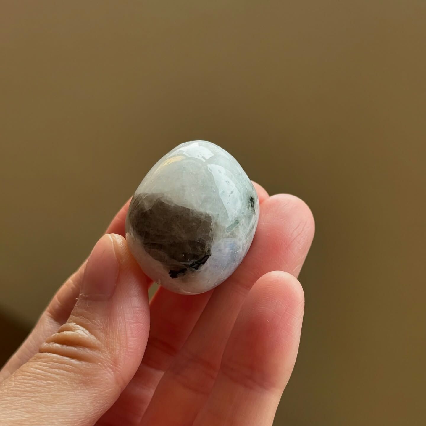 [原石] 印度月光石 水晶滾石