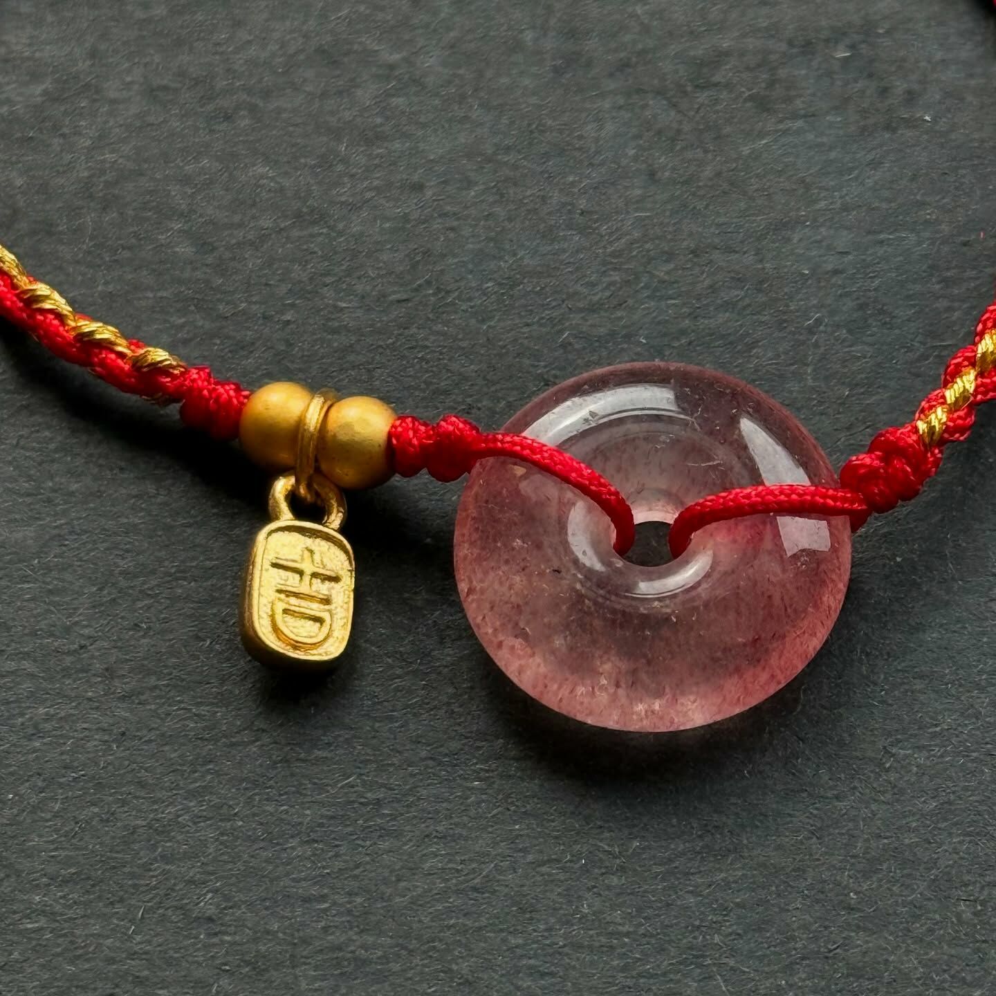 [原石] 草莓晶平安扣手鏈 招桃花手環