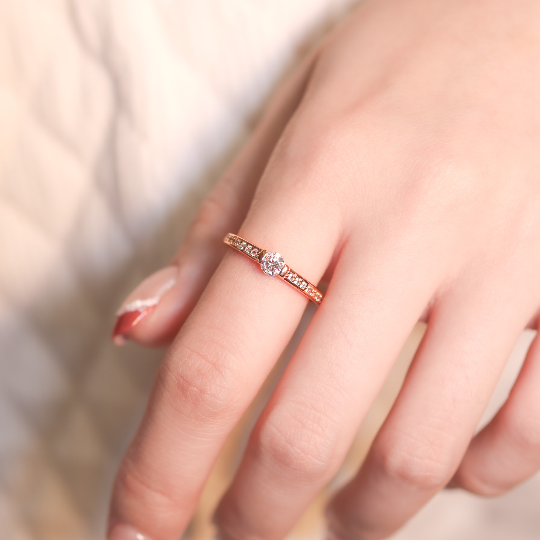 | 925純銀・ 玫瑰金 ・莫桑石 | 純白精靈戒指2.0 | RI0791 |