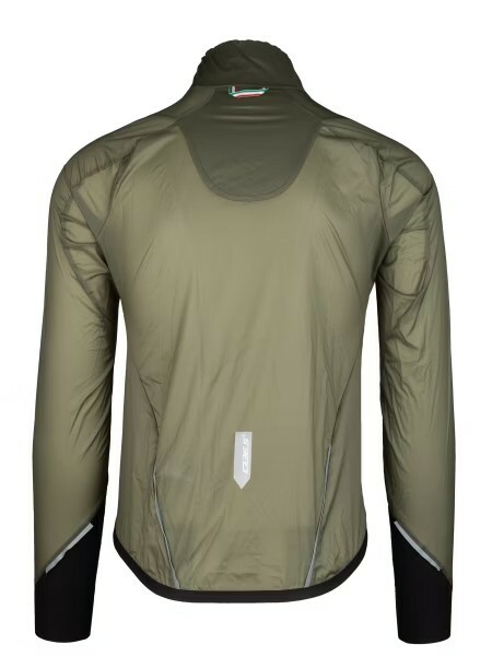 Q36.5 風衣綠 Air Jacket Olive Green