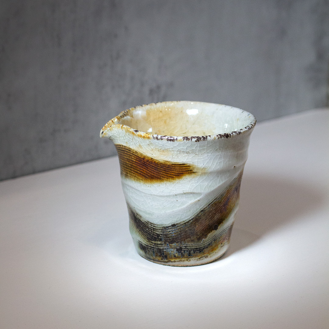 梨影刷金公道杯