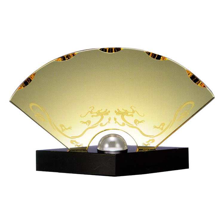 水晶獎座｜上扇若水水晶獎牌 優雅設計彰顯卓越成就