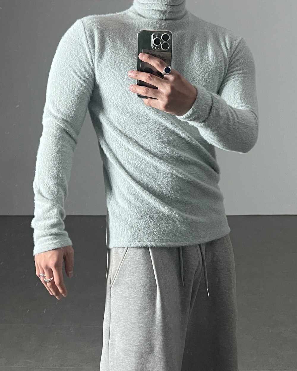 刷毛彈力高領針織上衣