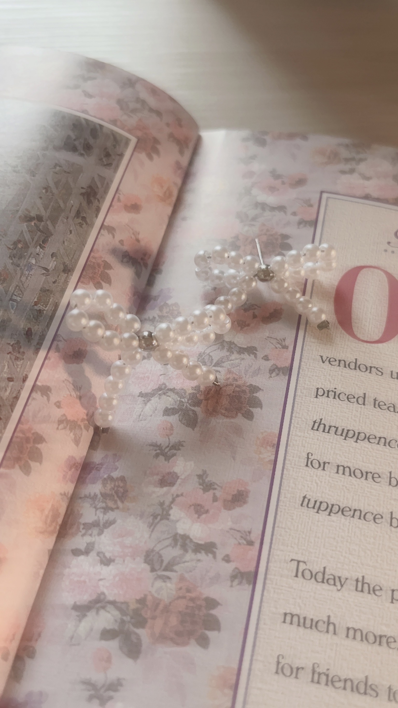 [最迷人!珍珠蝴蝶結🎀] E26 Charming Pearl Ribbon earrings - s925