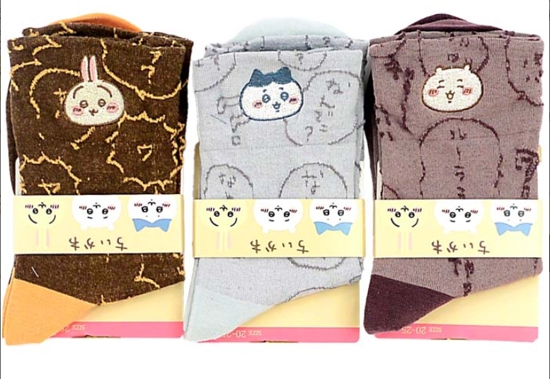 iSNEAKERS｜日本 Chiikawa 吉伊卡哇 浮線刺繡襪子 三雙一組 深色/淺色