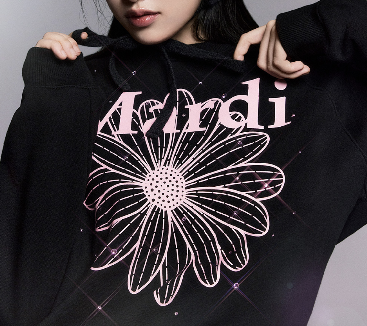 Mardi SWEATSHIRT RAGLAN FLOWERMARDI STONE EMBELLISHED_BLACK PINK