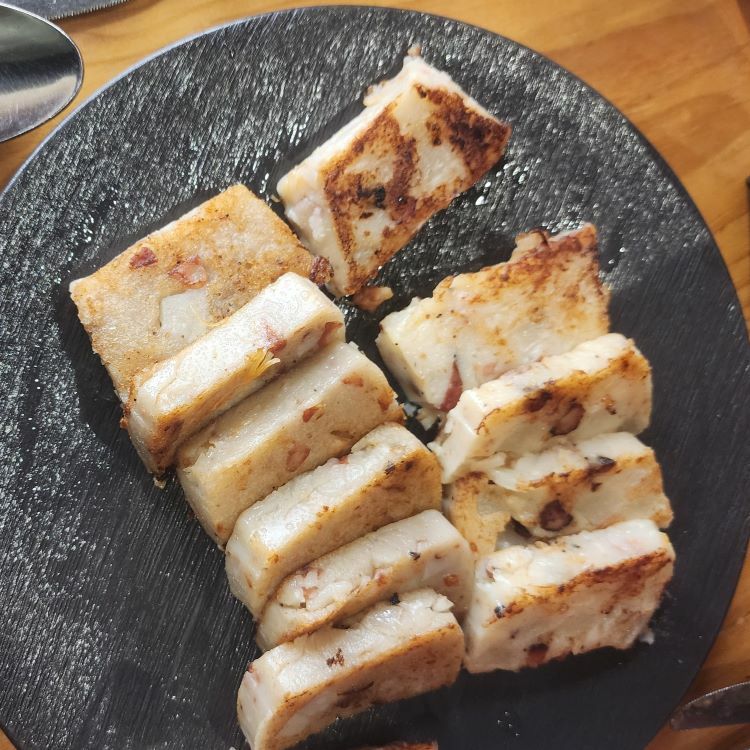 A2 臘味芋頭糕 (粗條) (一斤裝)