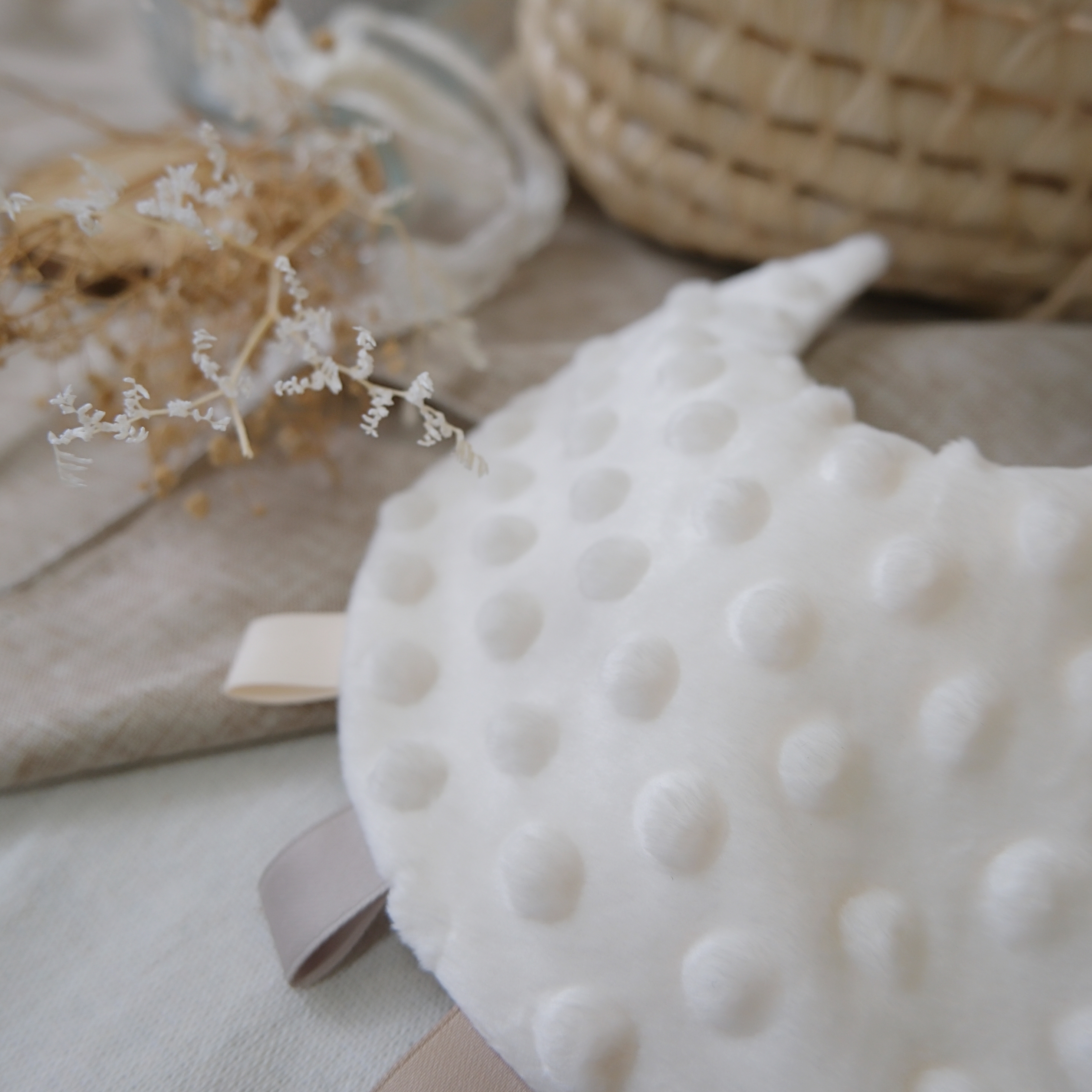 Hi Y.P store-獨家設計款-月光安撫巾-秋葉刺蝟