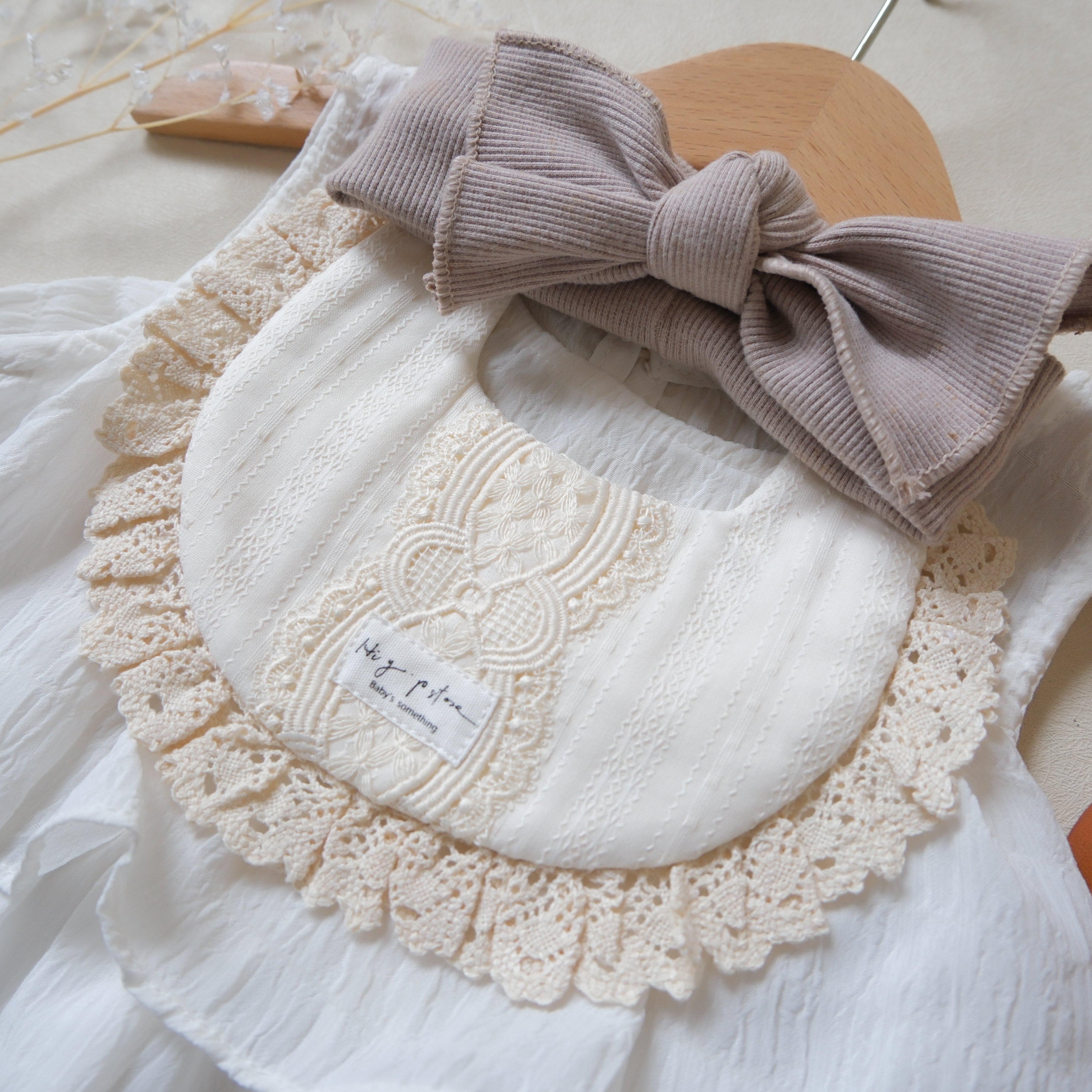 Hi Y.P store-手作圍兜-巴洛克之心