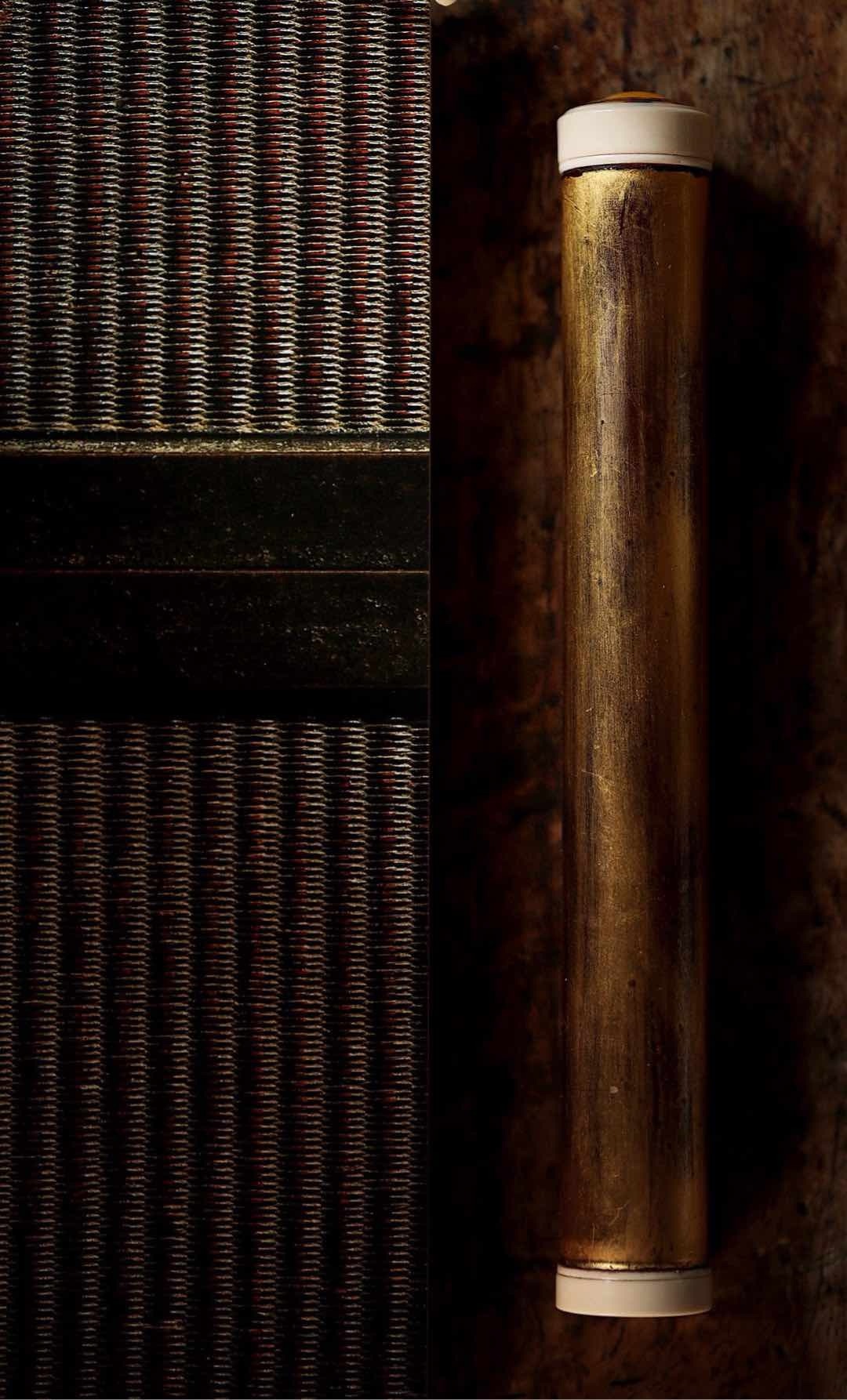 Lacquer, real gold and mammoth "Shanghai style incense stick"