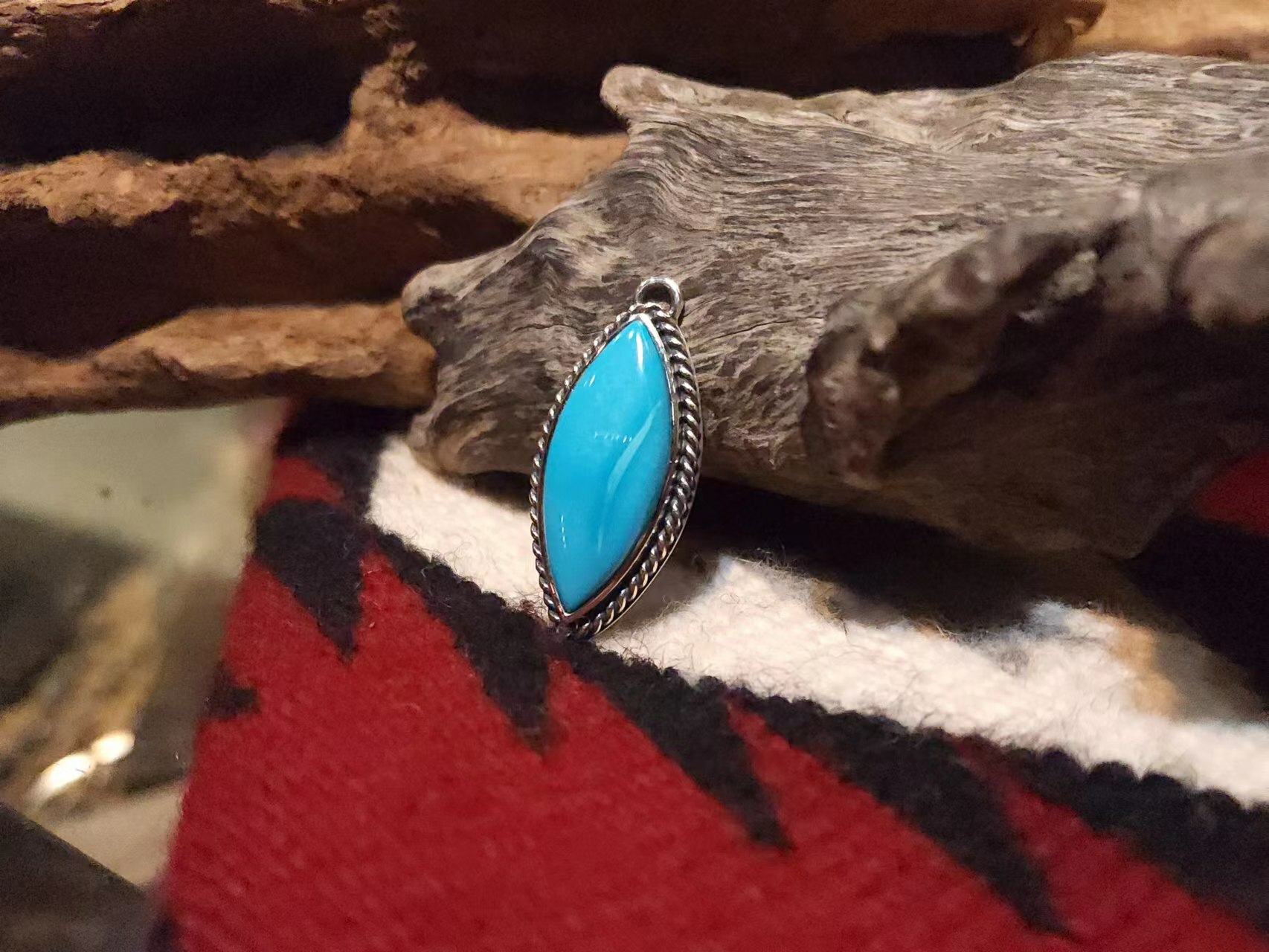 *Black Venom Jewelry- Freedom & Prayer Sleeping Beauty銀繩松石吊墜