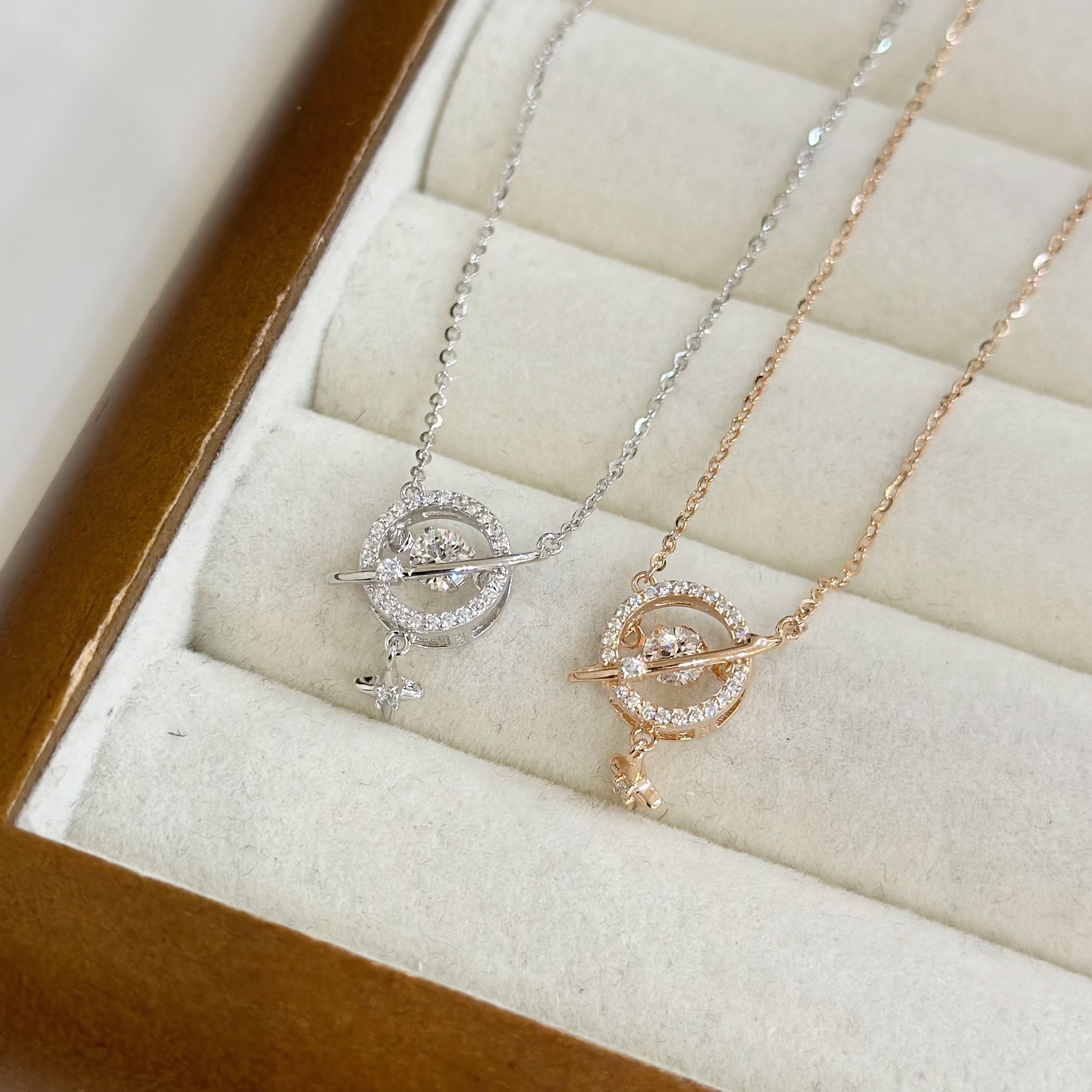 Q19【輕奢】鑽圈星球靈動純銀鎖骨鏈