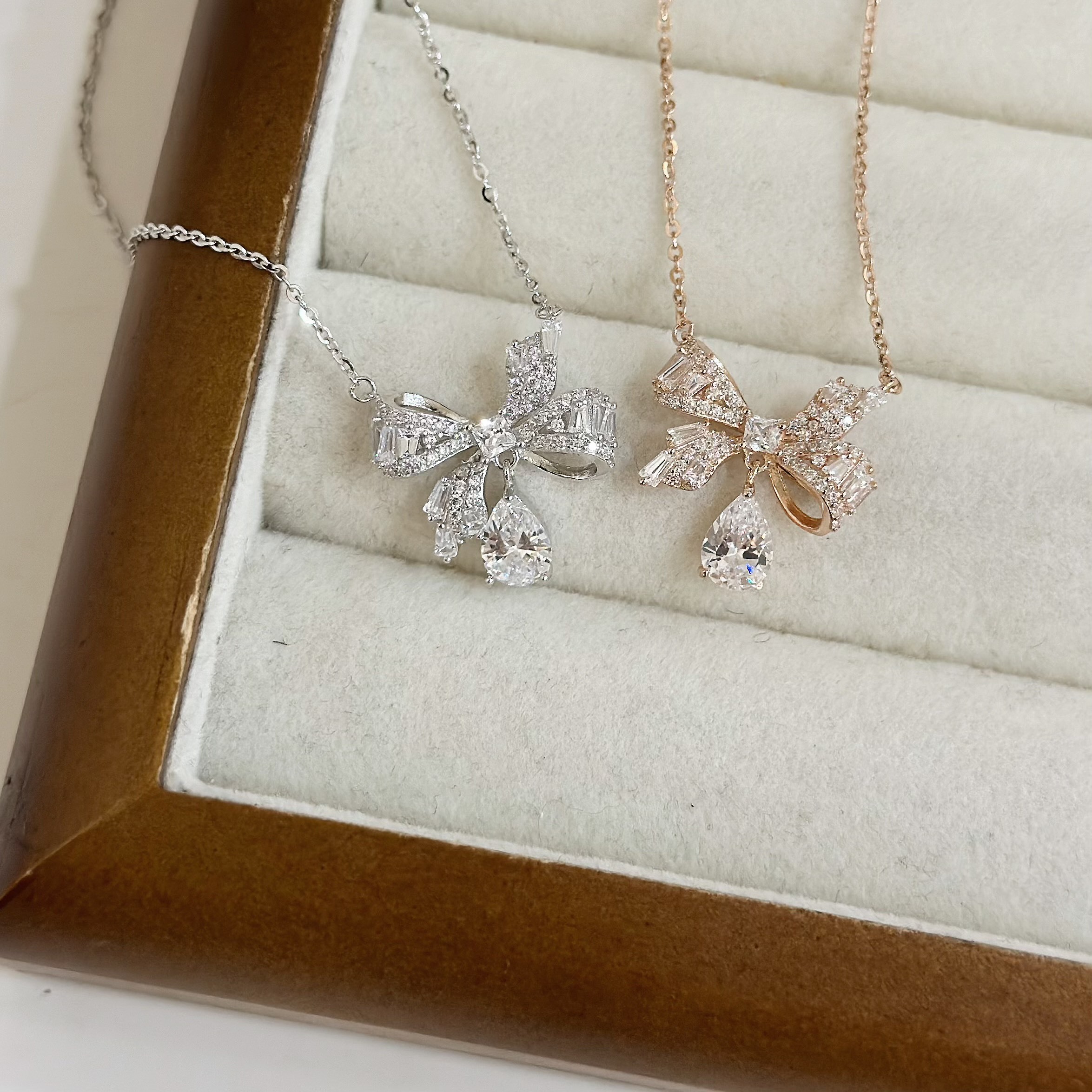 Q09【輕奢】鋯石蝴蝶結水滴鑽純銀鎖骨鏈