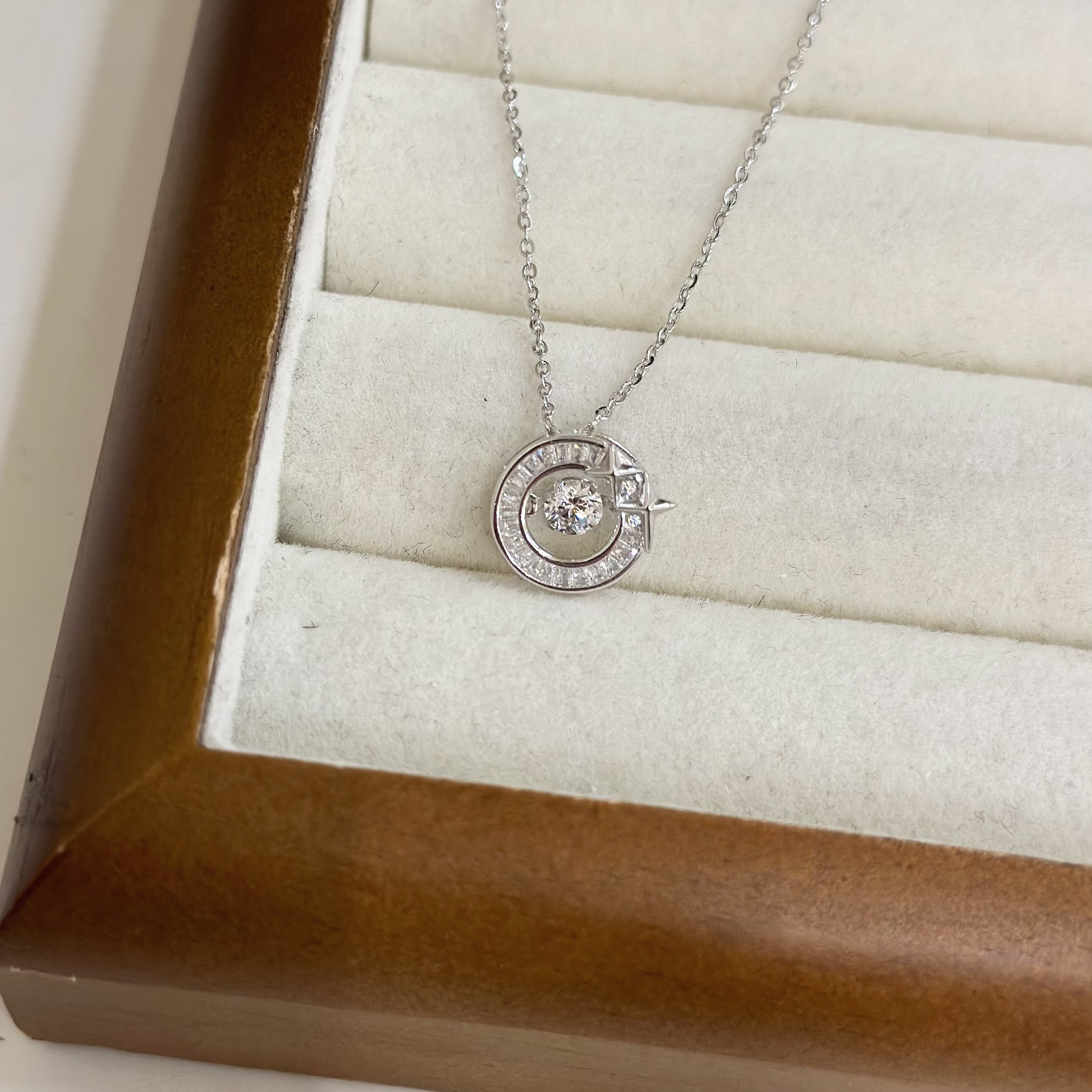 Q02【輕奢】星芒鋯石圈靈動純銀鎖骨鏈