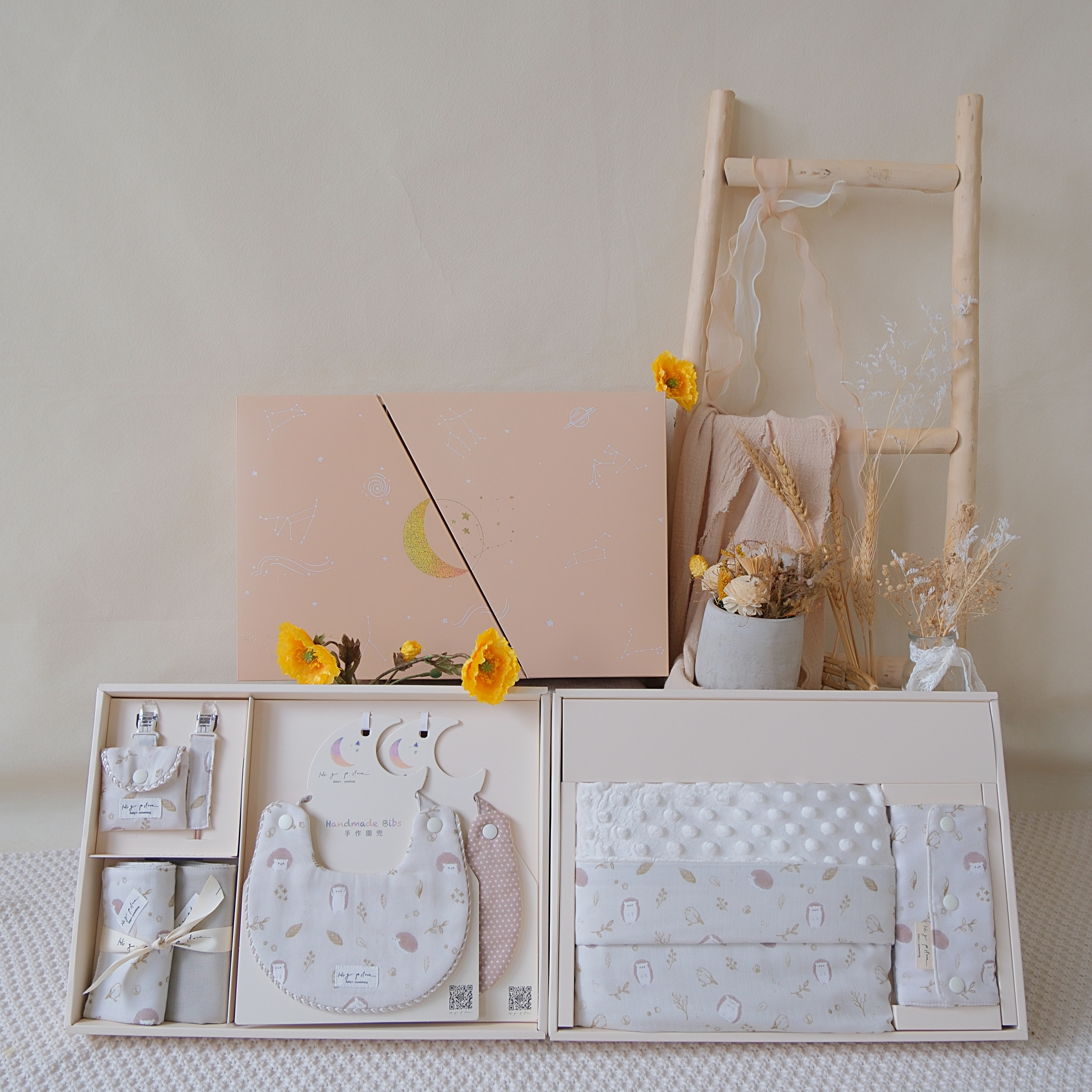 Hi Y.P store-彌月禮盒收涎推薦組-獨家設計-秋葉刺蝟