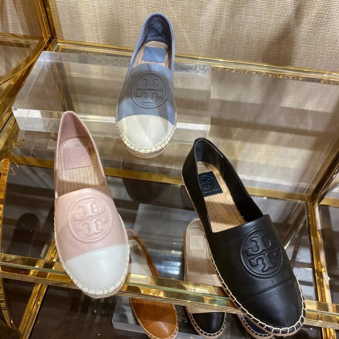 Tory Burch圓形大logo羊仔皮漁夫鞋