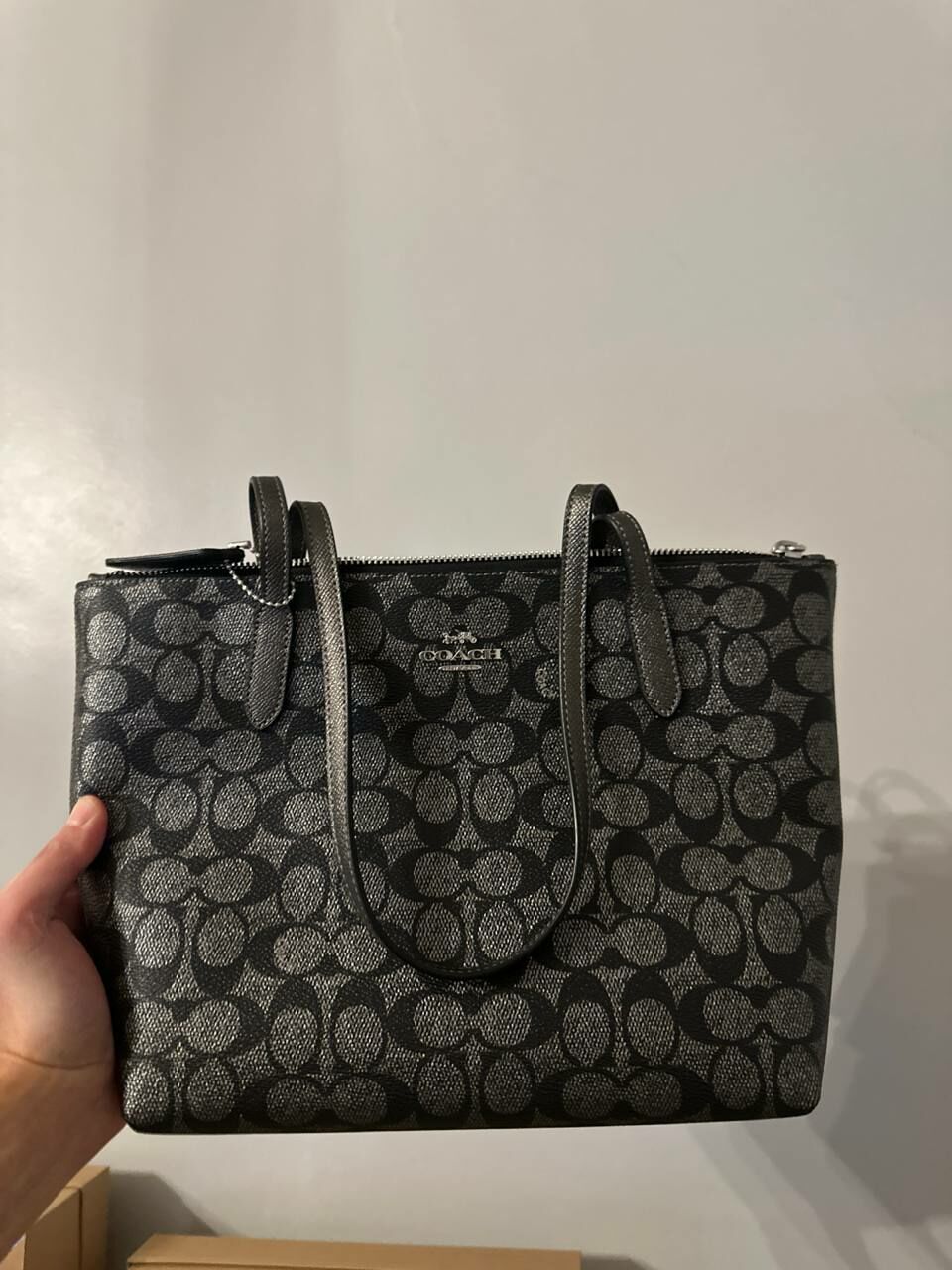 [S] COACH CW396 FIONA ZIP SIGNATURE CANVAS TOTE BAG,SV/GUNMETAL MULTI, 196395537587 (SCO1041)