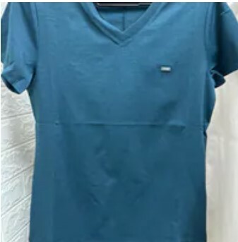 [S] GUESS WOMEN'S COOL MATERIAL V-NECK T-SHIRT,DARK GREEN, YO2K9492-DGN [FINAL SALE] (SGU640)