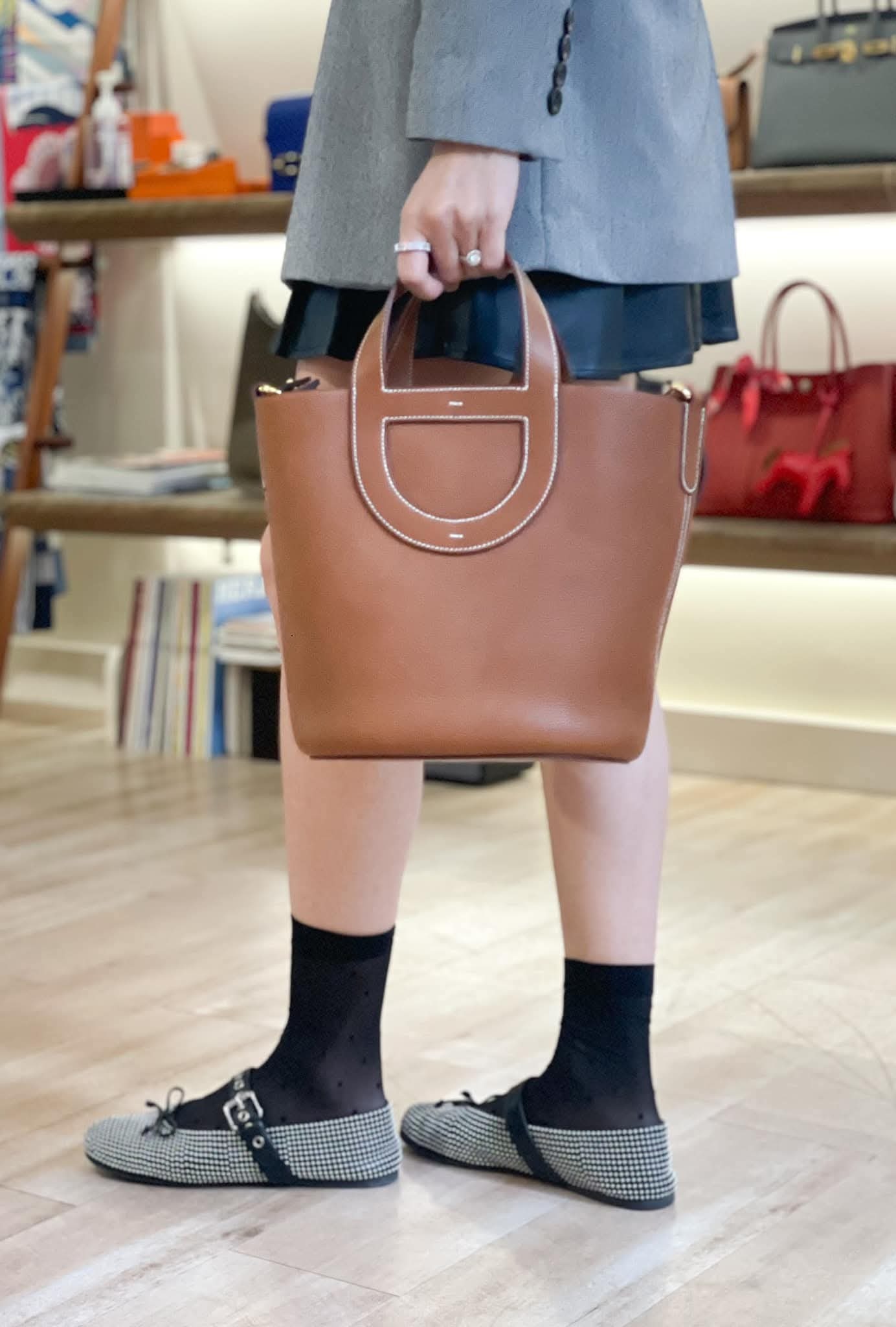 Preloved Hermès In the Loop 23 Barenia Leather Fauve GHW HK$3x,xxx (HK$2,000 即時落訂)