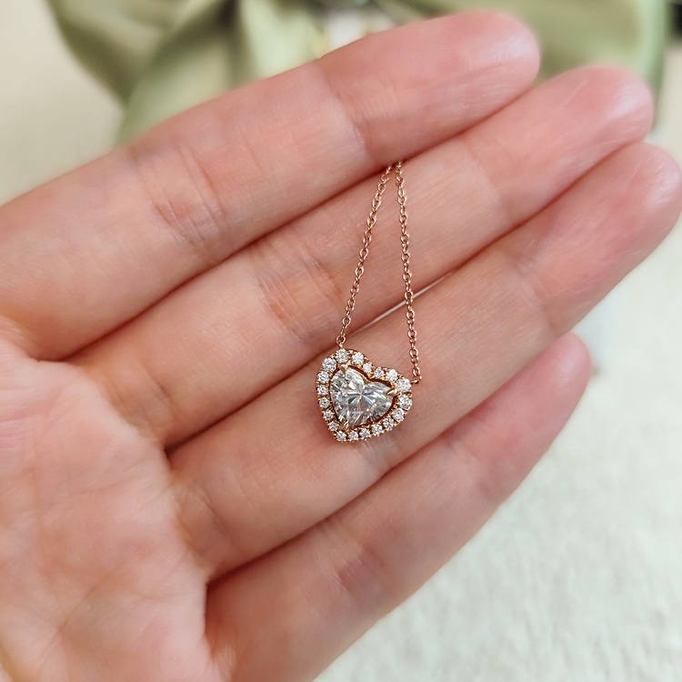 18K紅金80份心形鑽石頸鏈