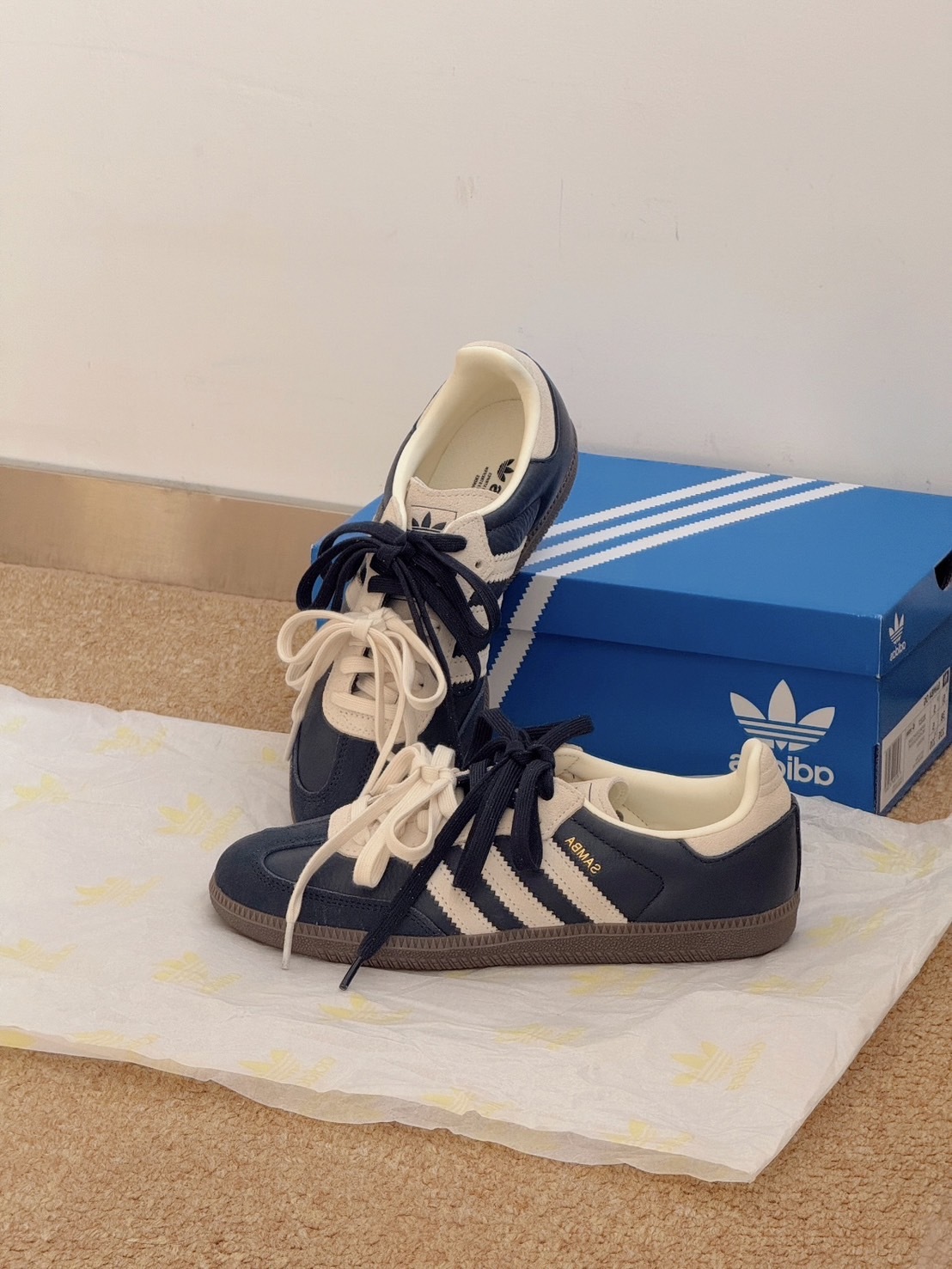 ADIDAS SAMBA OG 奶油海軍藍