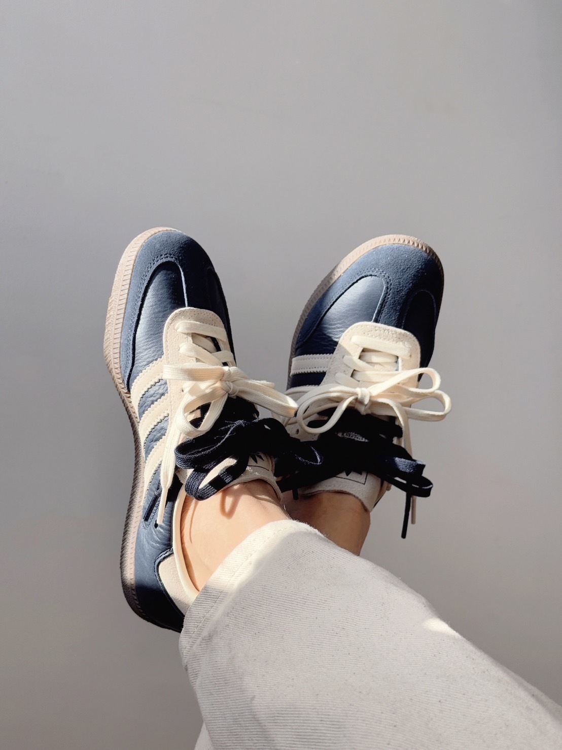 ADIDAS SAMBA OG 奶油海軍藍