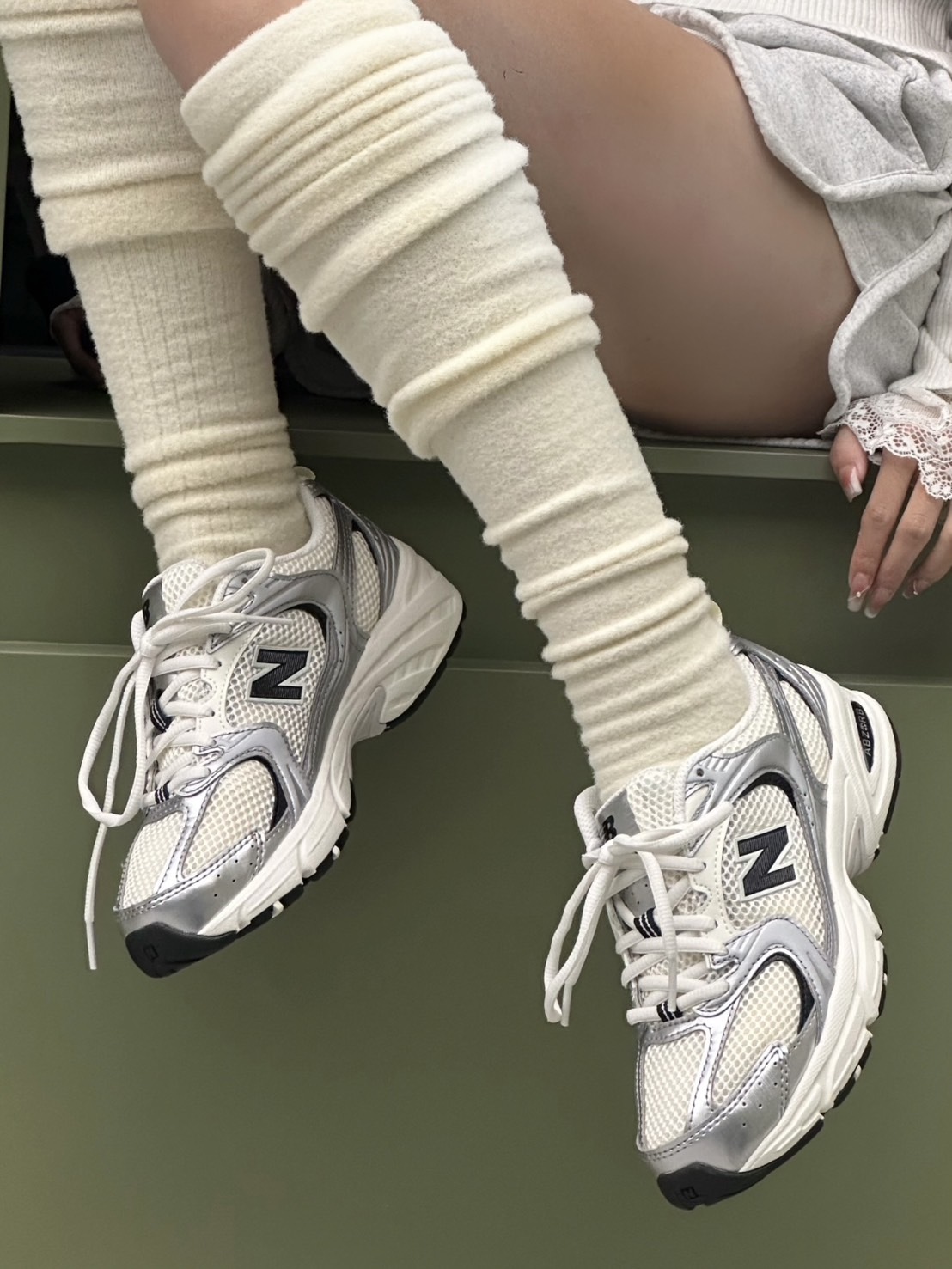 New Balance 530  復古奶油銀