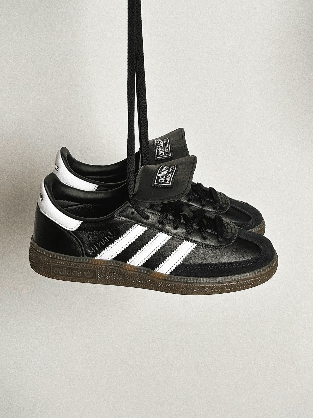 Adidas Handball Spezial 翻蓋 大鞋舌 標籤鞋舌 黑 橡膠底 男女鞋  IH2290