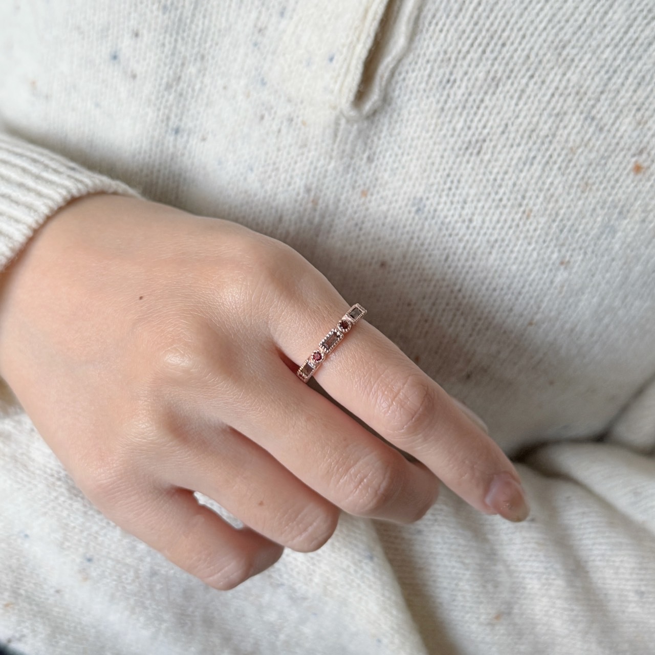 整圈蛋糕長方小圓茶晶石榴戒指