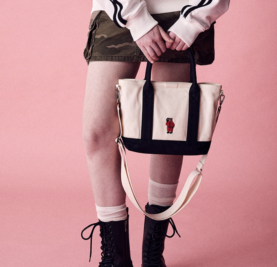 韓國WHO.A.U x SQUID GAME 魷魚遊戲Mini Canvas Totebag