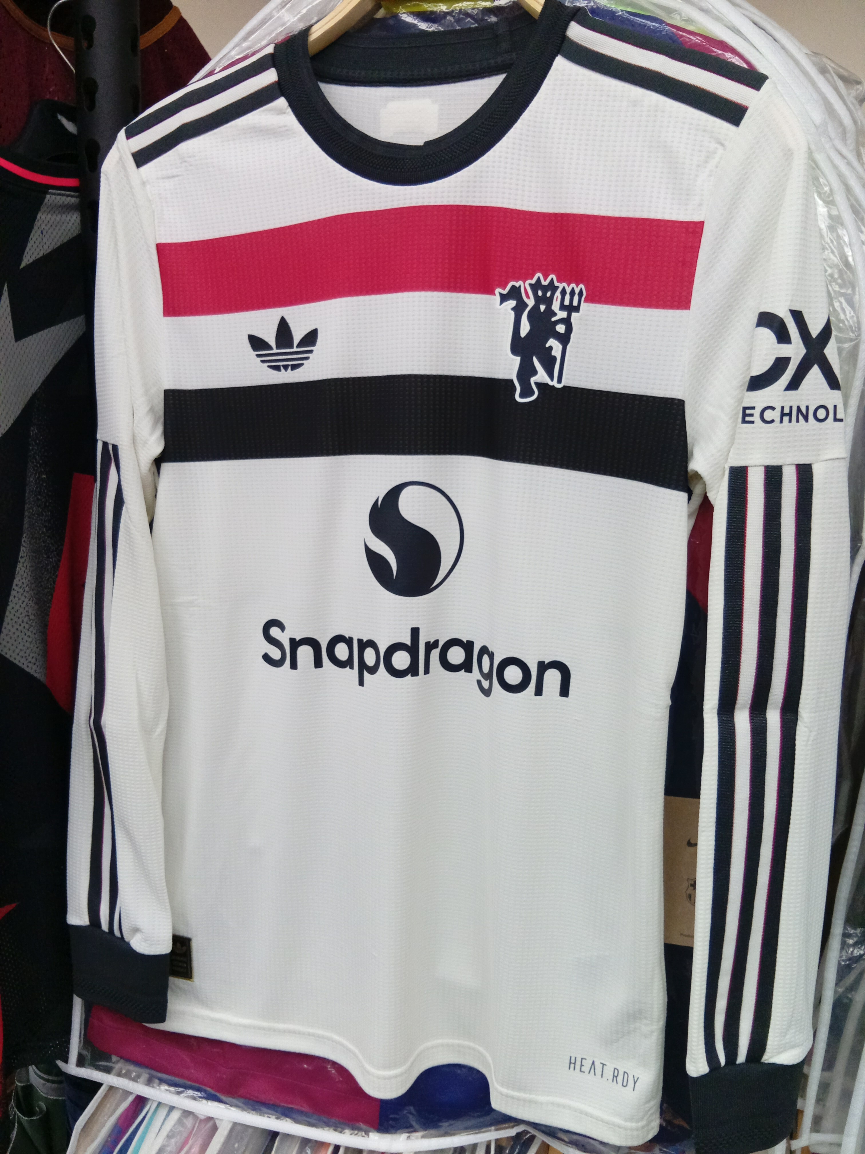 24-25曼聯二客長袖球員版球衣