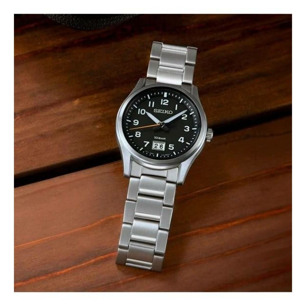 萬年鐘錶 - SEIKO CS 系列  簡約款大日期窗男錶  SUR569P1 / 6N76-00K0D 錶徑39.5MM