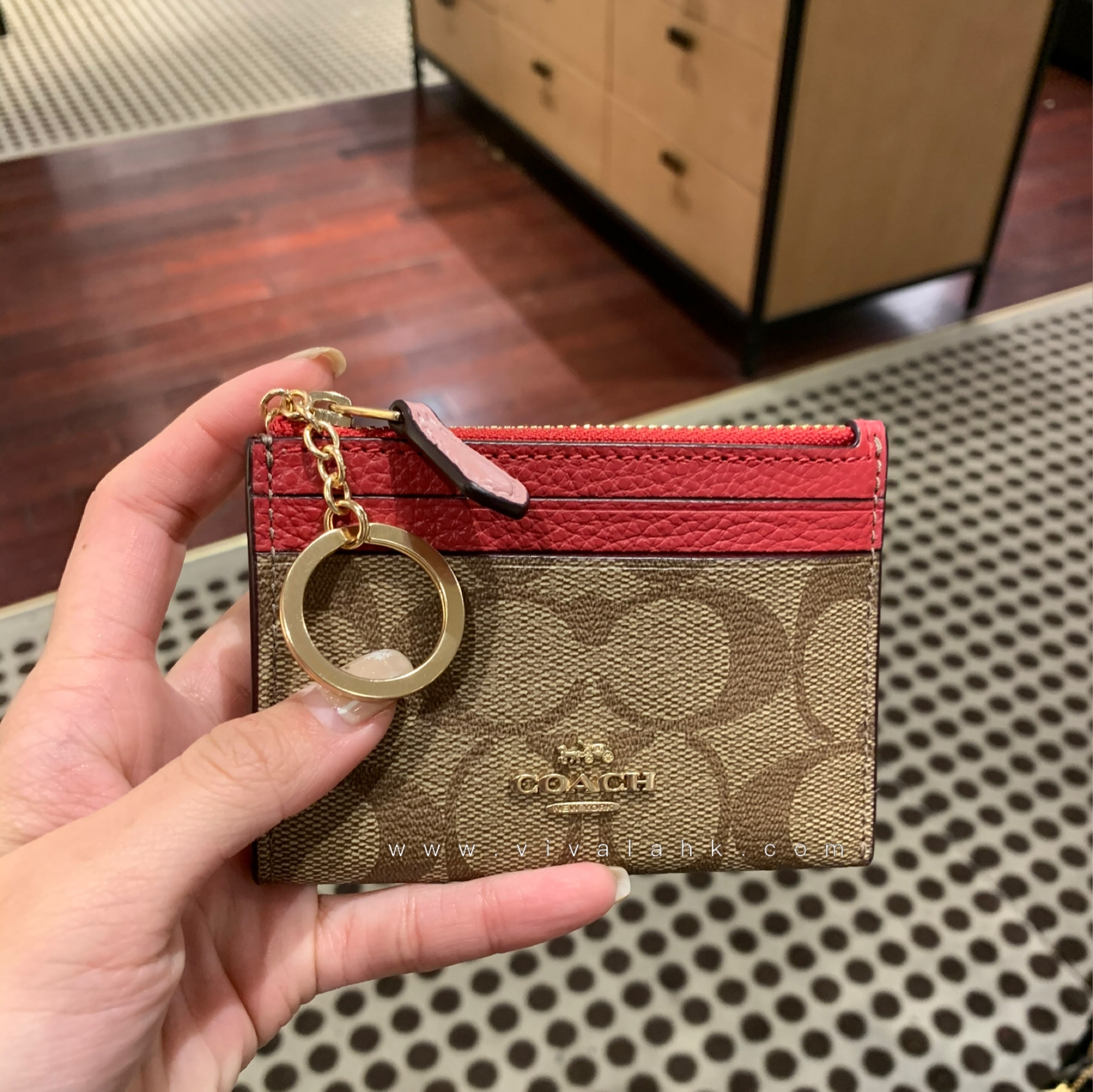 Coach - 證件卡包 (C字暗花) (F88585)