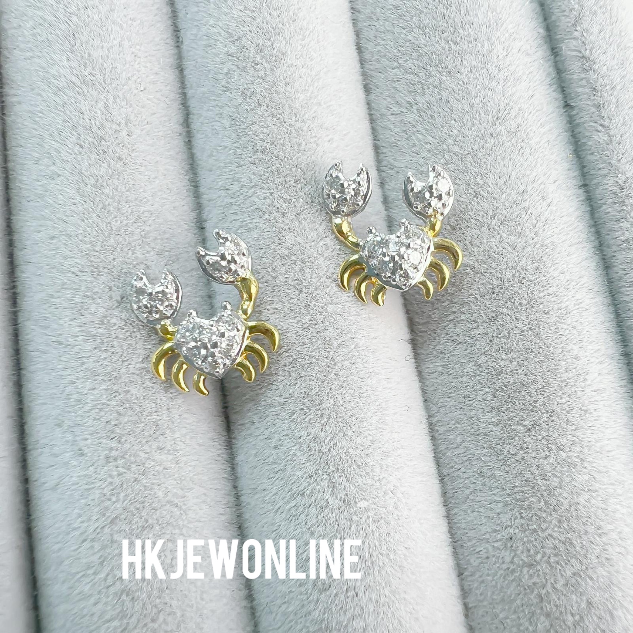 🦀 14K White Gold Crab Diamond Earrings