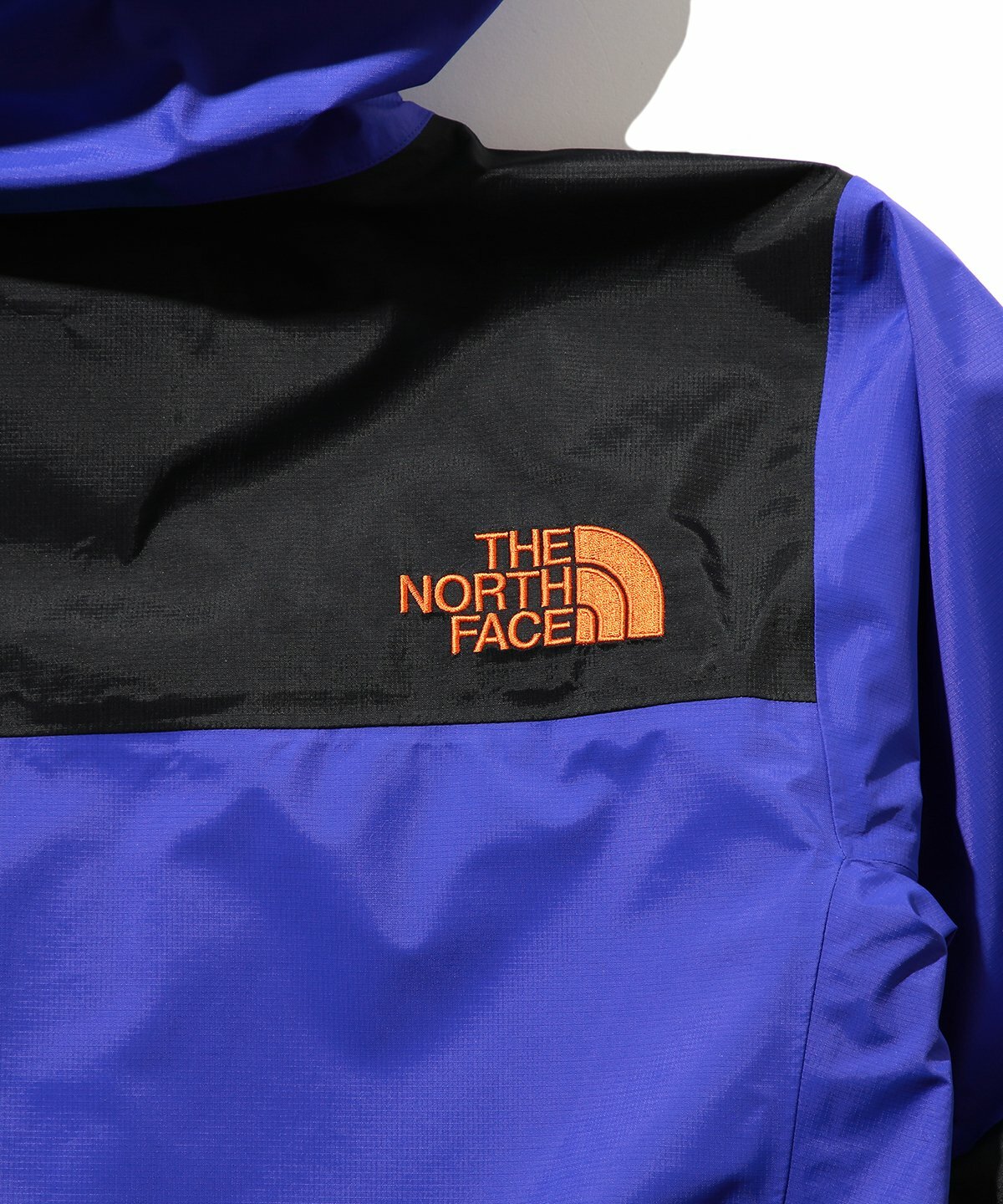 THE NORTH FACE × BEAMS Multidoorsy Jacket 聯名風衣外套現貨