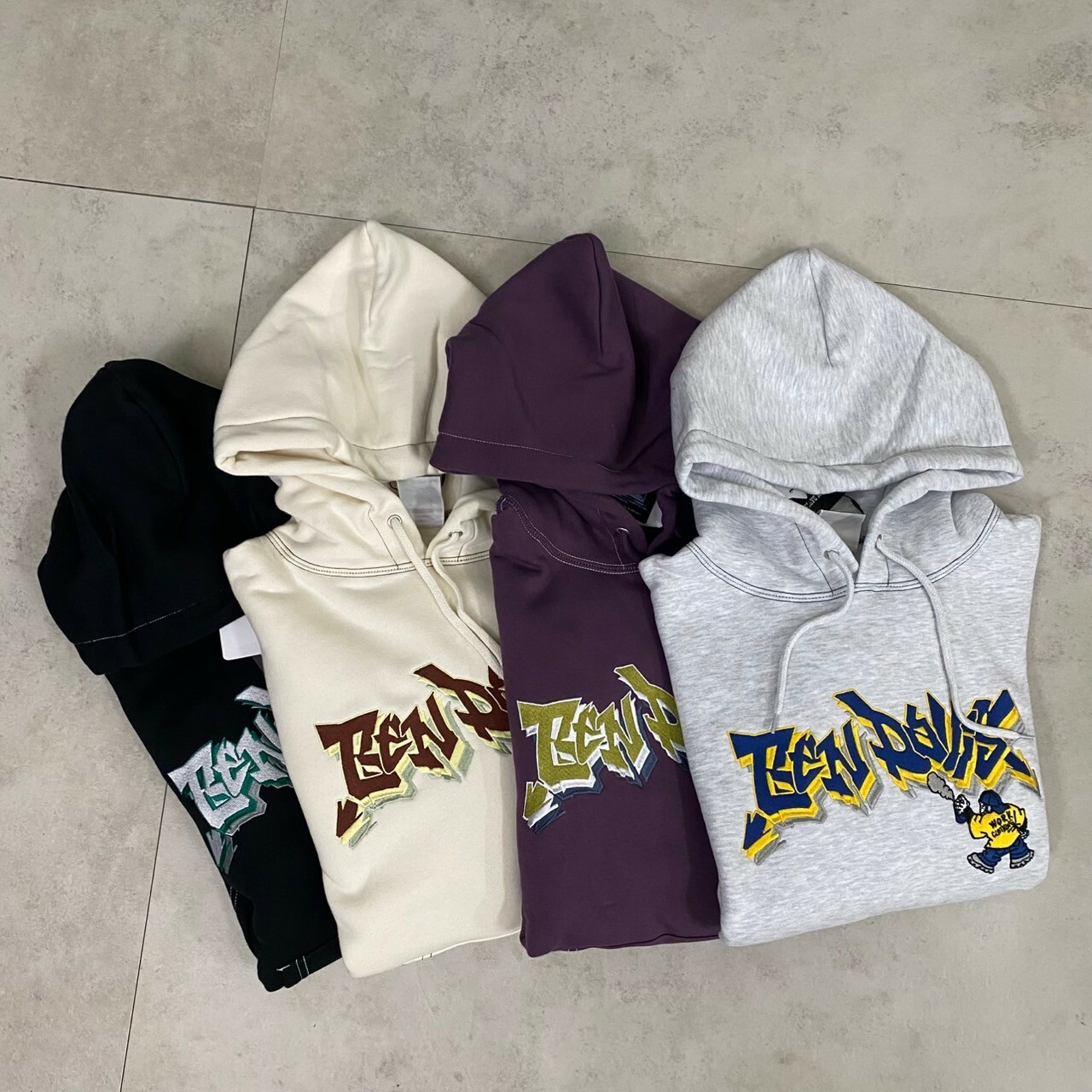 Ben davis 噴塗藝術外縫線刺繡 logo 內刷毛帽T 24780062