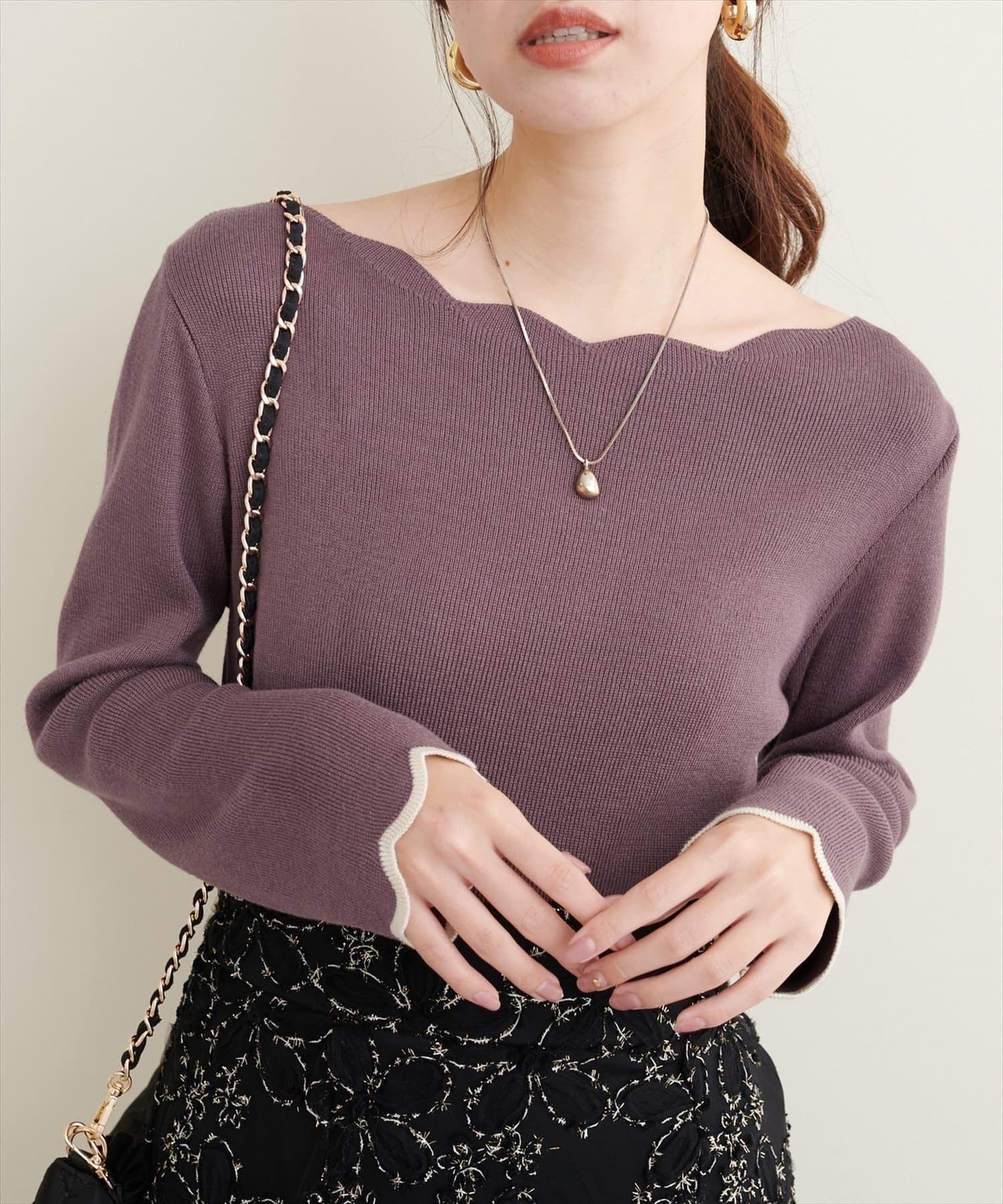 natural couture(ナチュラルクチュール)  袖口配色スカラップニット紫色系（0351050140）