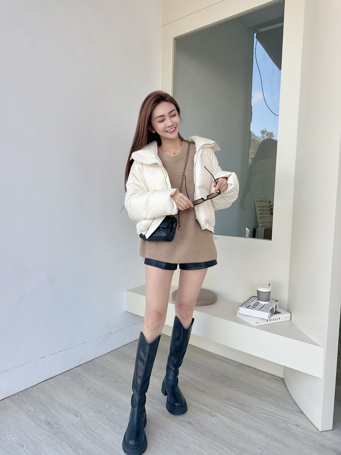 【現貨】🔥01.06秋冬新品］💥不挑人都能穿］韓版超百搭翻領90%鴨絨外套（米白/兩色）