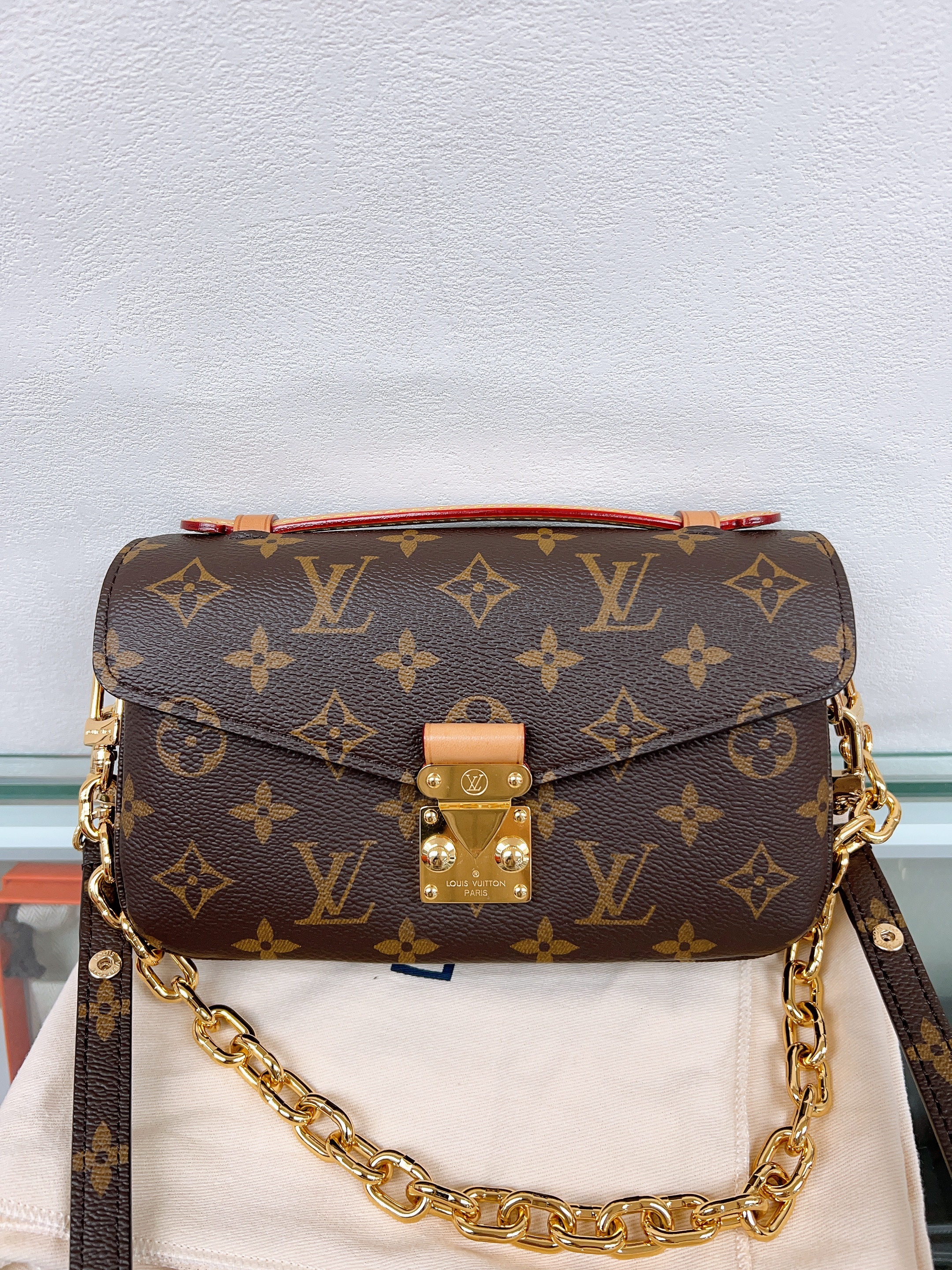 Lv metis pochette east west (brown monogram)