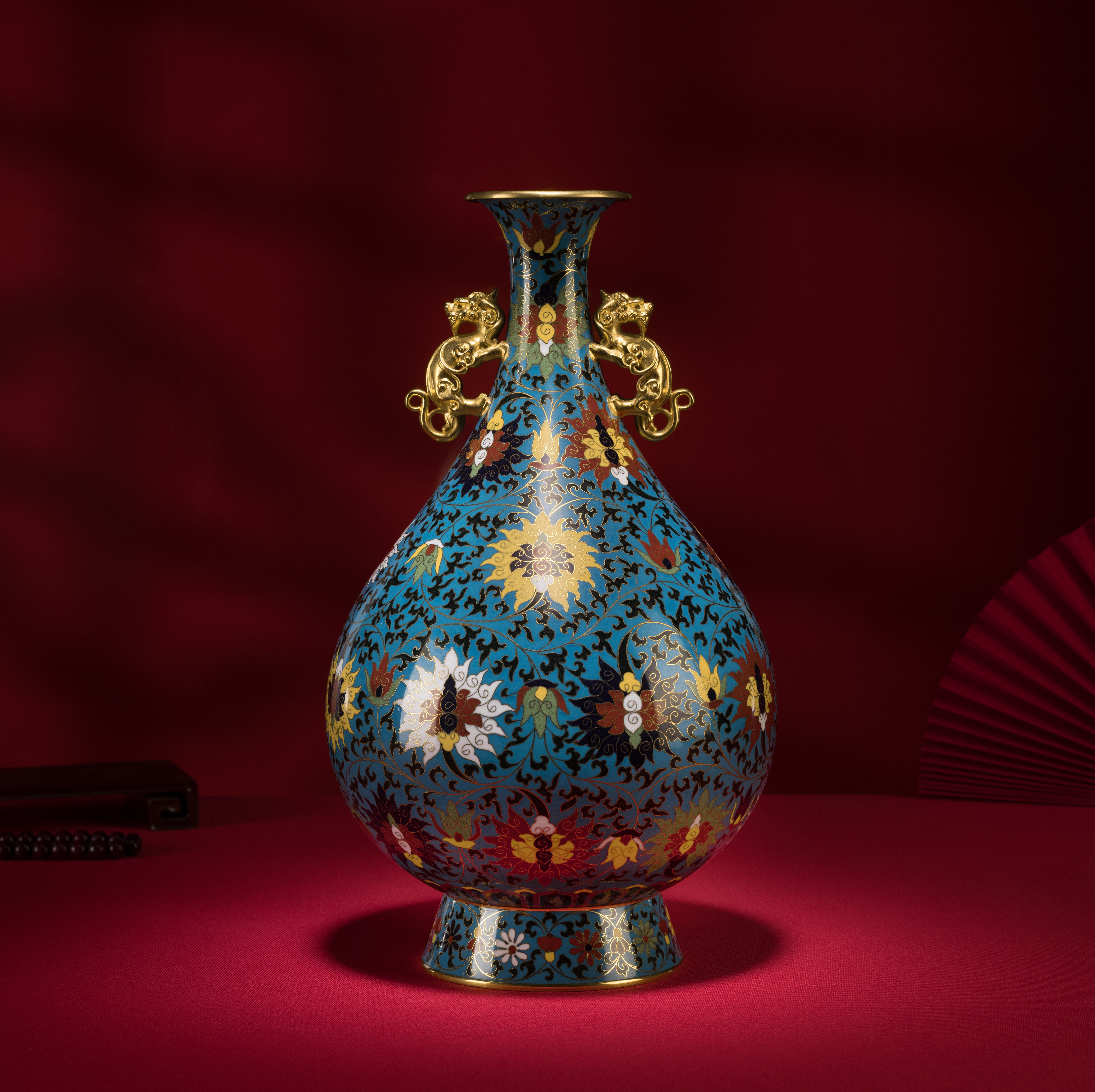 景泰藍螭耳玉壺春瓶