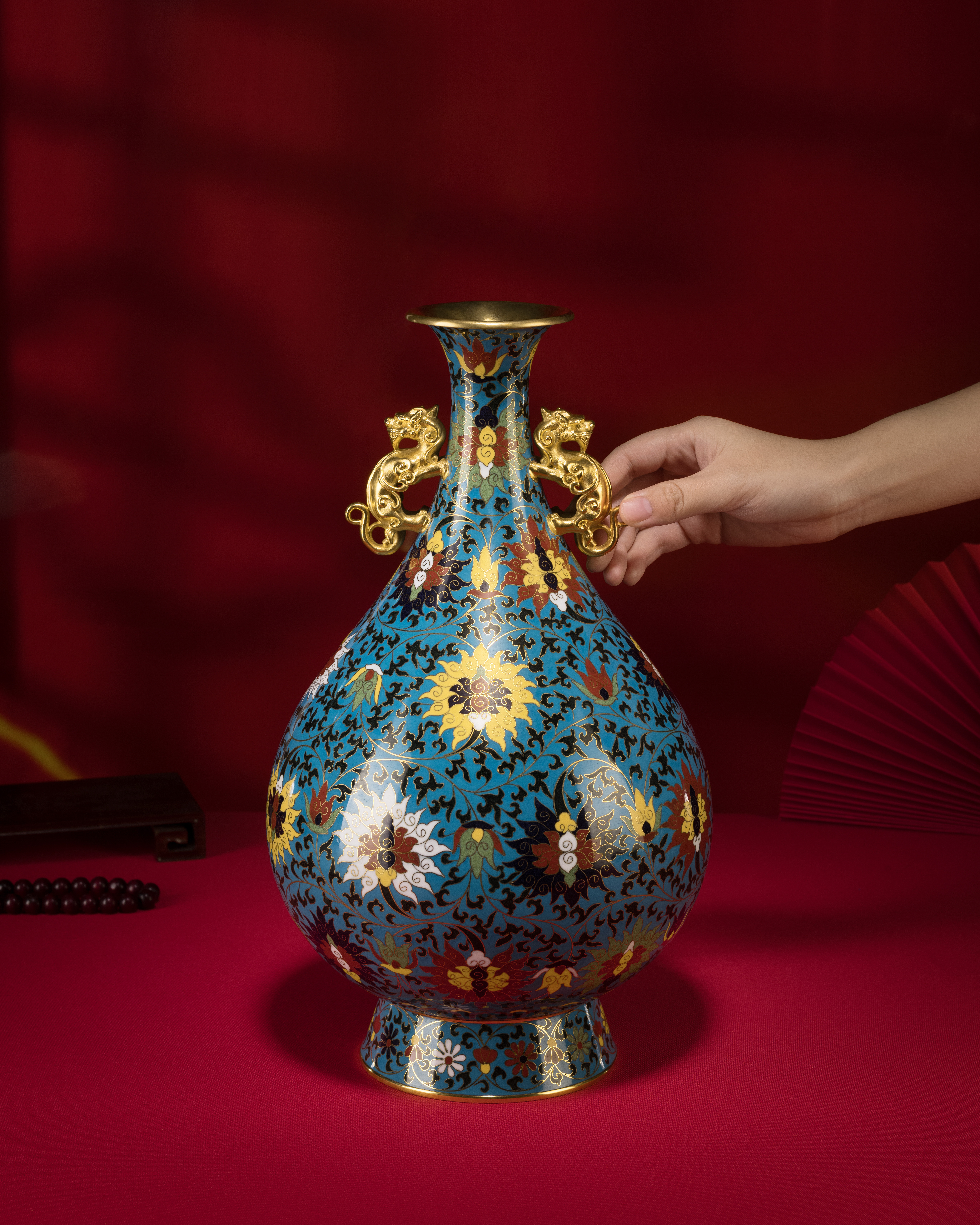 景泰藍螭耳玉壺春瓶