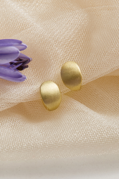 歐美霧面圓弧。銀針耳環