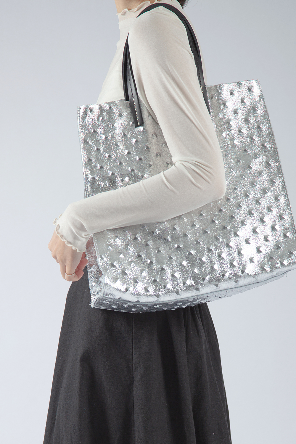 Pebble 立體壓紋托特包 銀色
