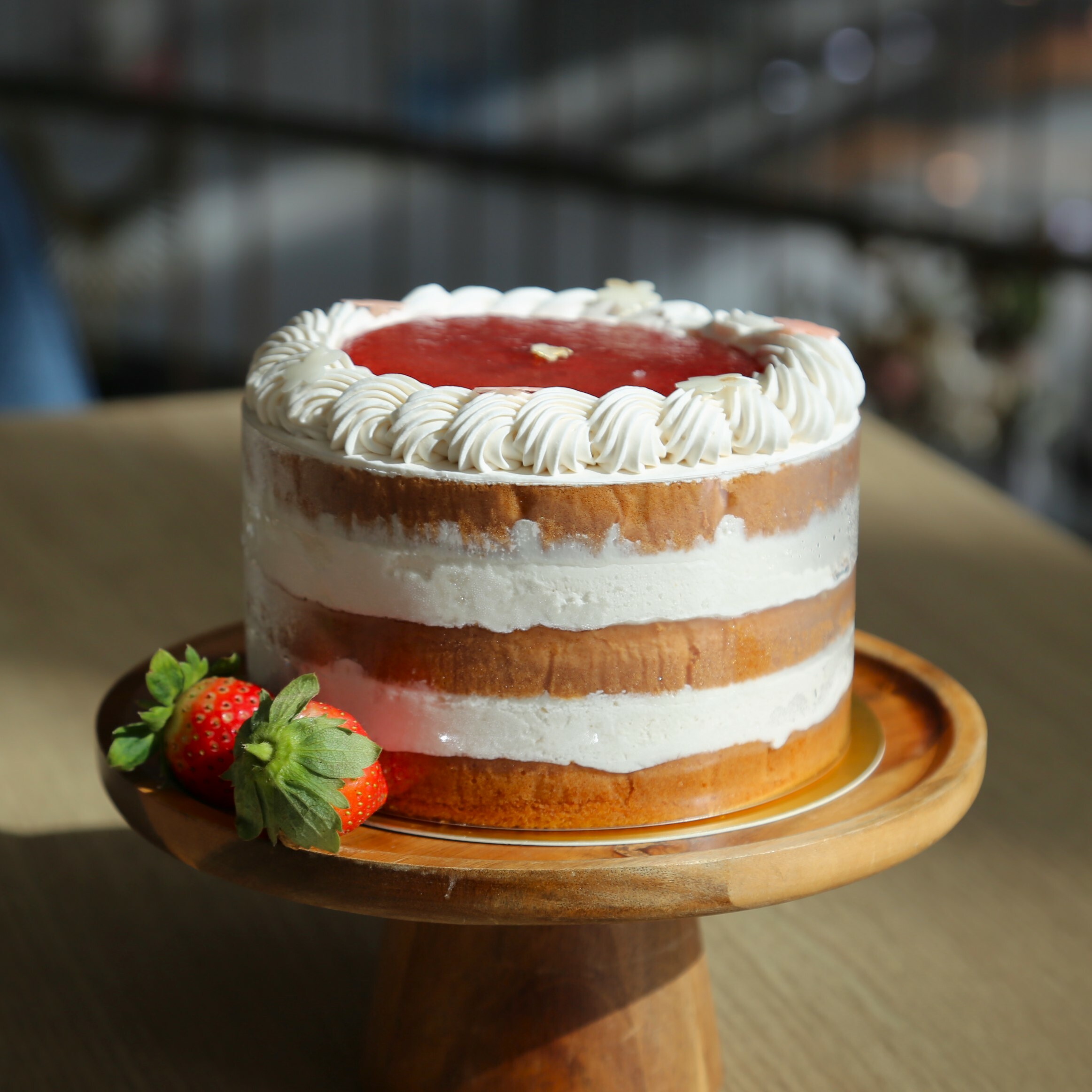 國民甜點｜草莓裸感蛋糕