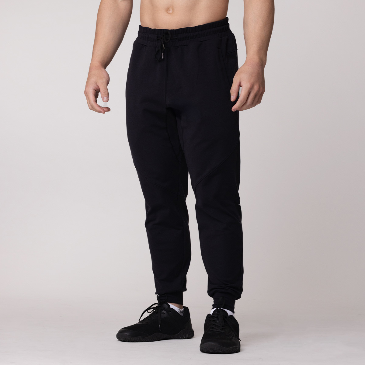 托瑪斯經典縮口長褲（托瑪斯黑）