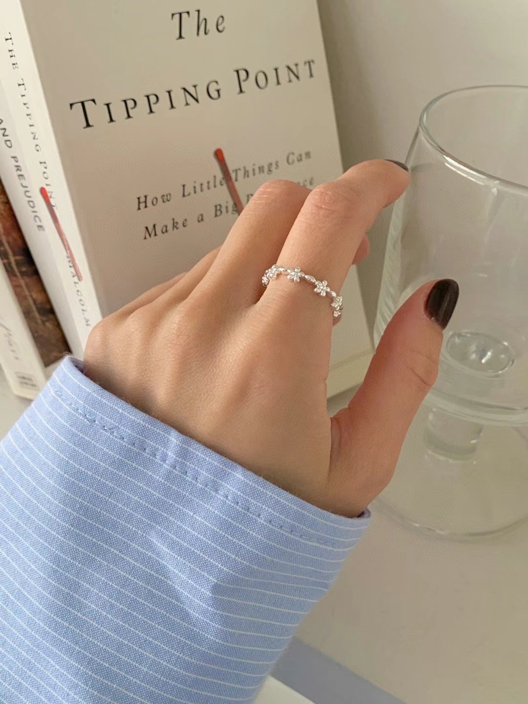 清新小花朵戒指