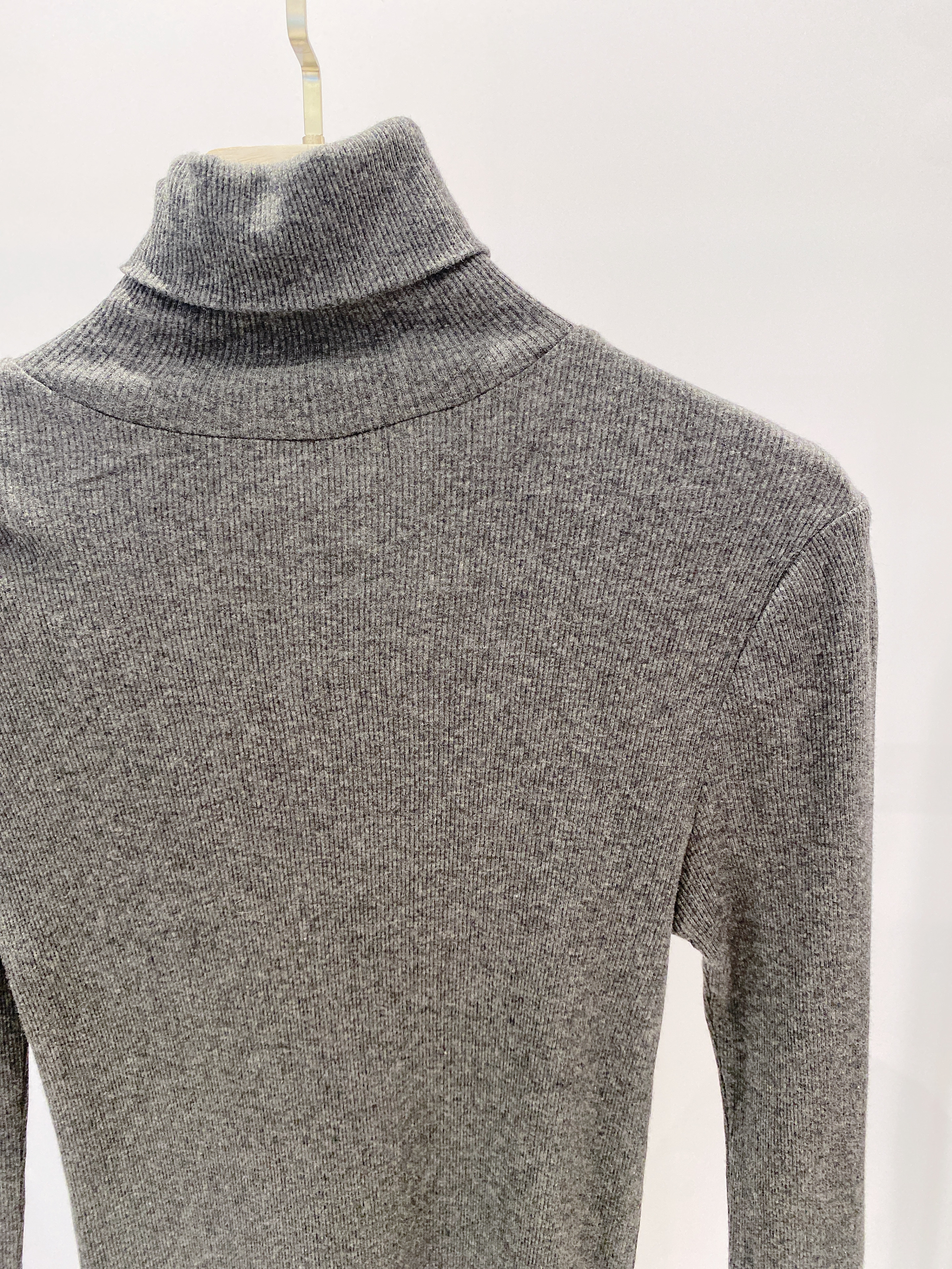 細紋高領內搭衣